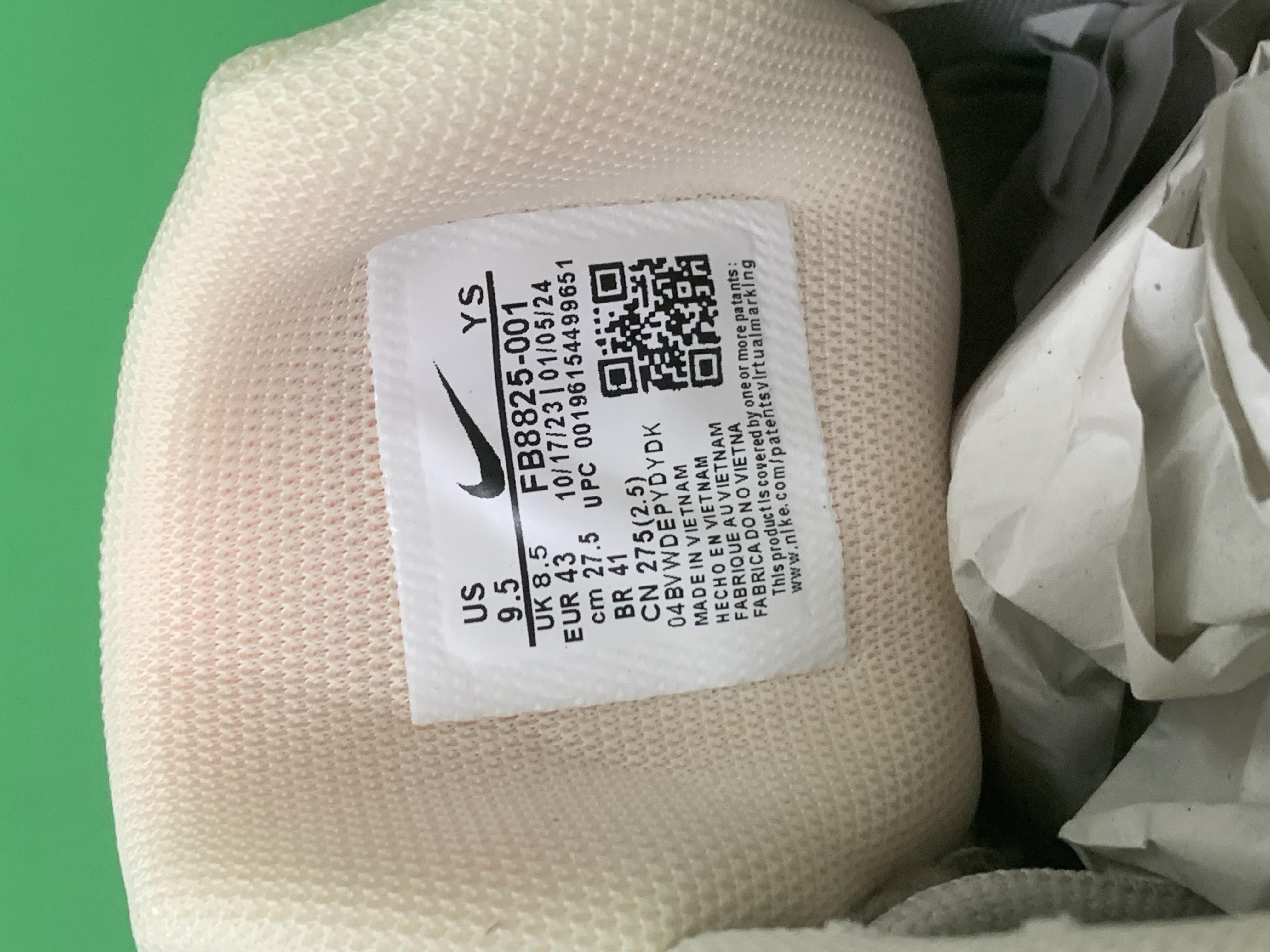 Nike Zoom Running Shoes in Various Colors -8