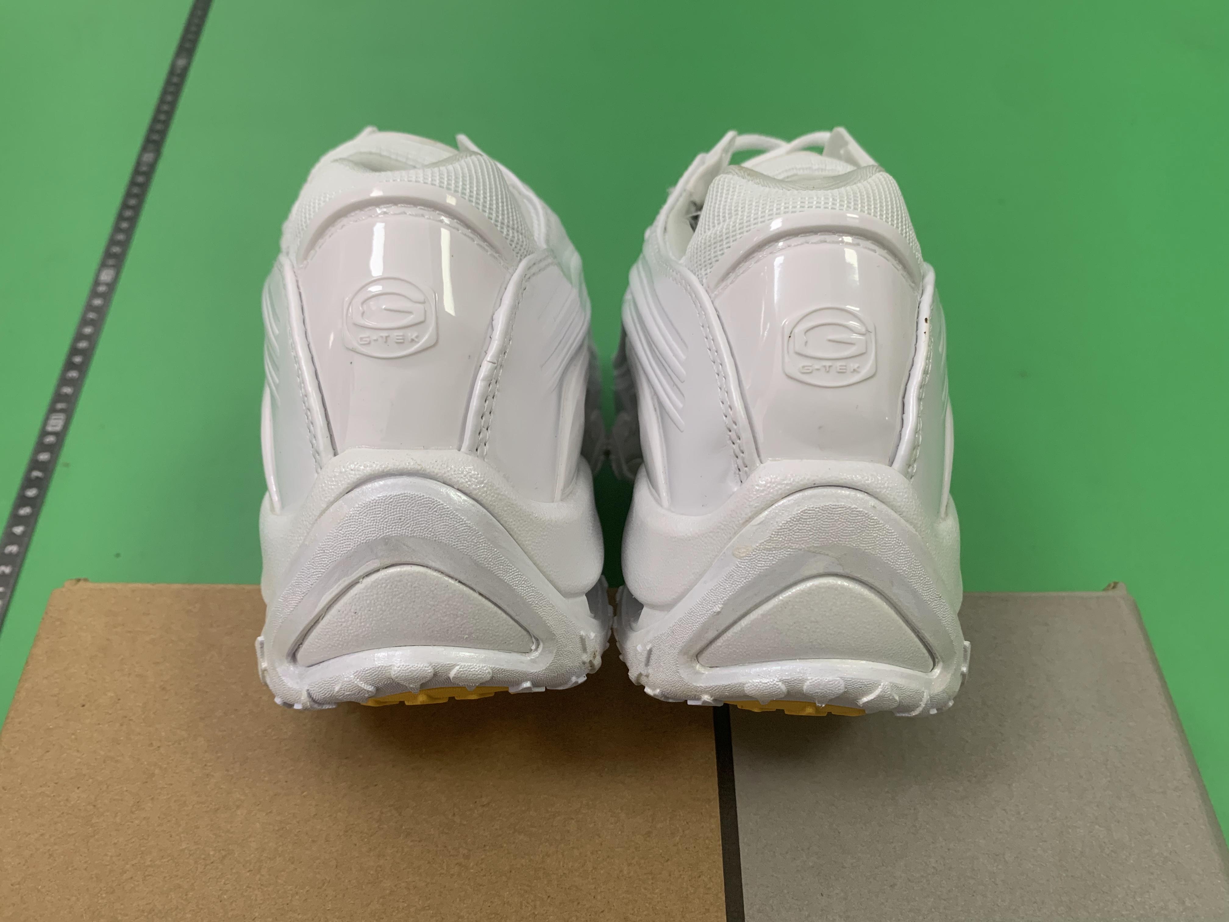 Nike Air Max Sneakers in Various Colors -6