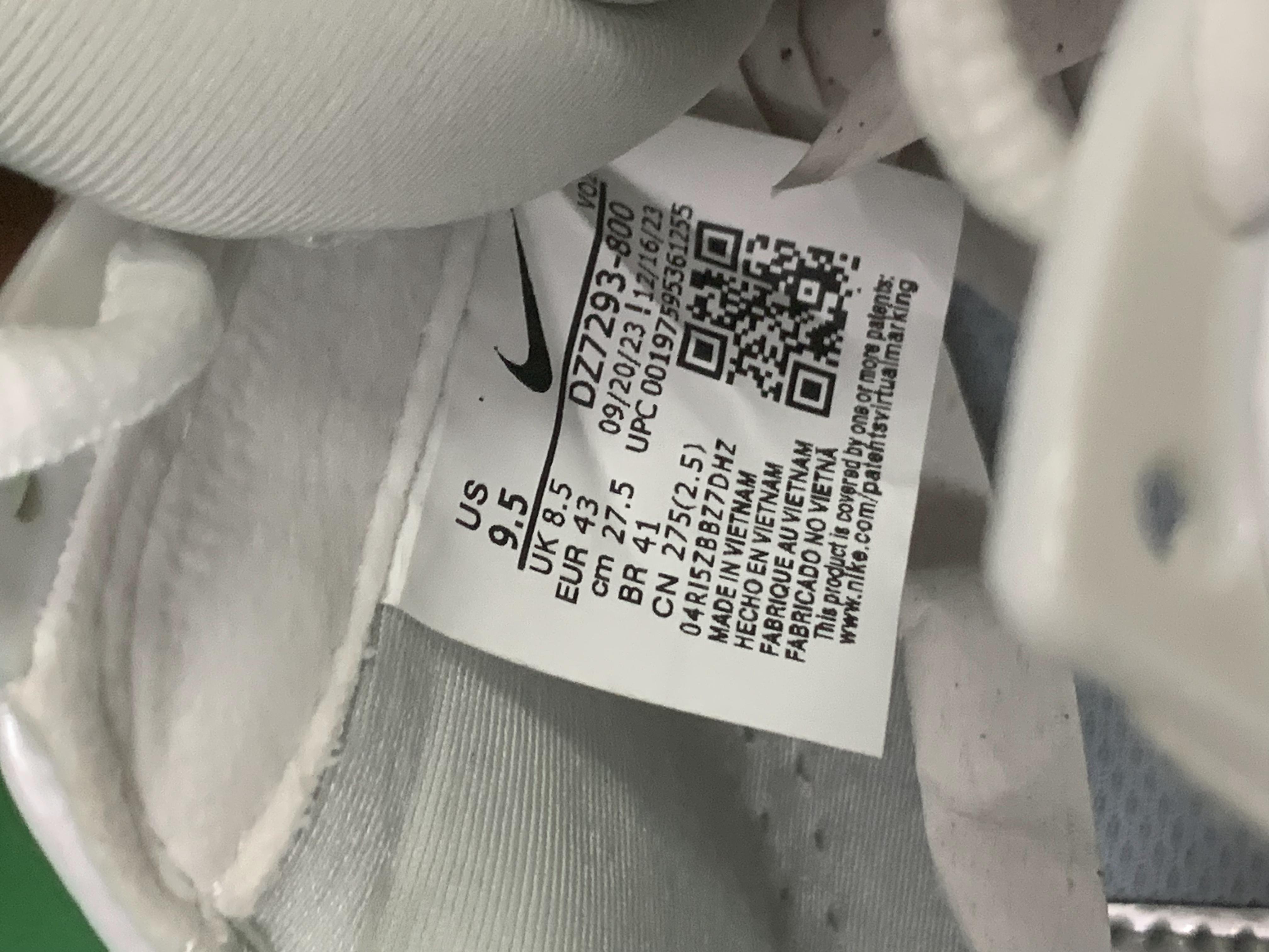 Nike Air Max Sneakers in Various Colors -8