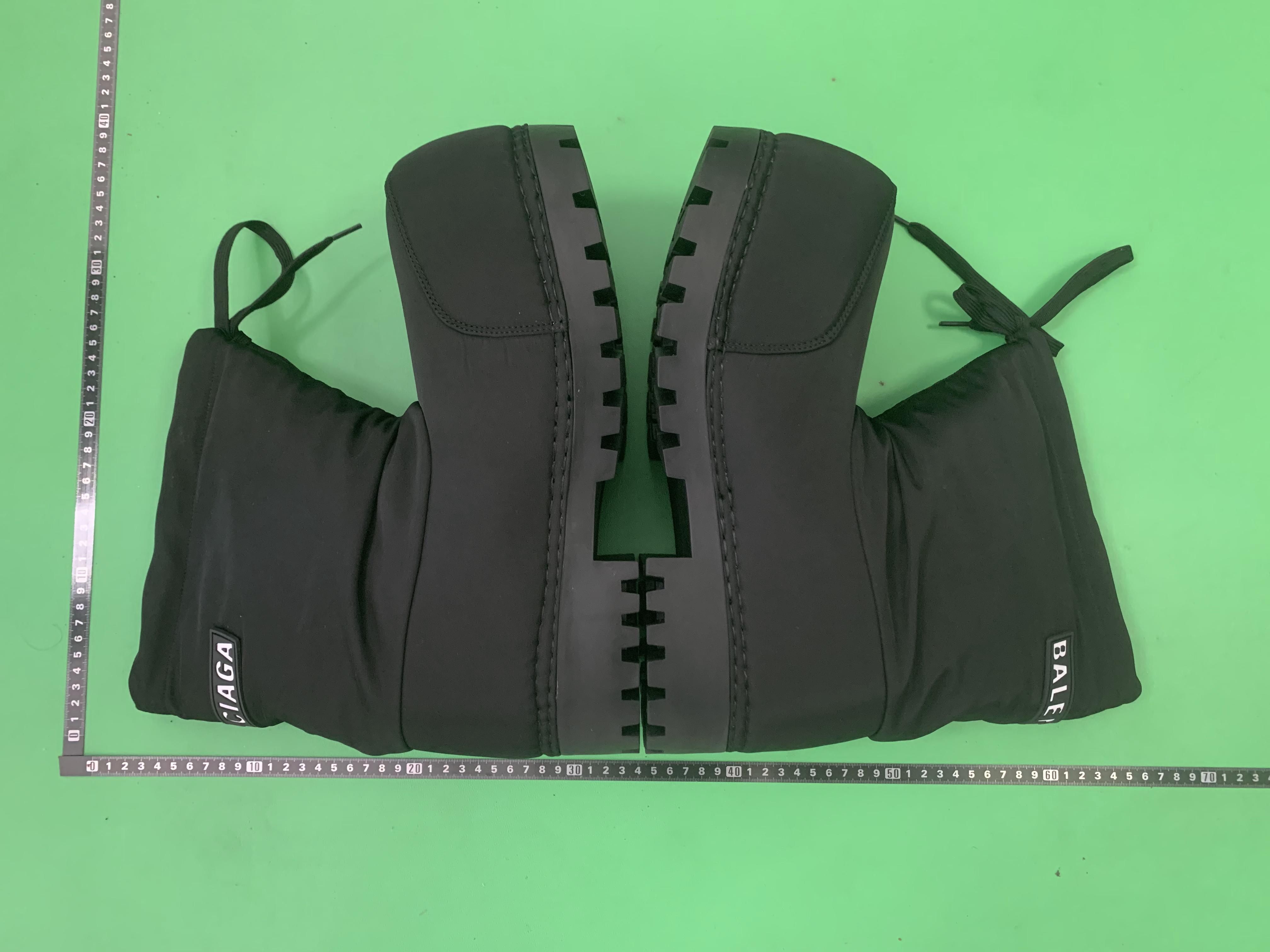 CIAGA White and Black Platform Boots -5