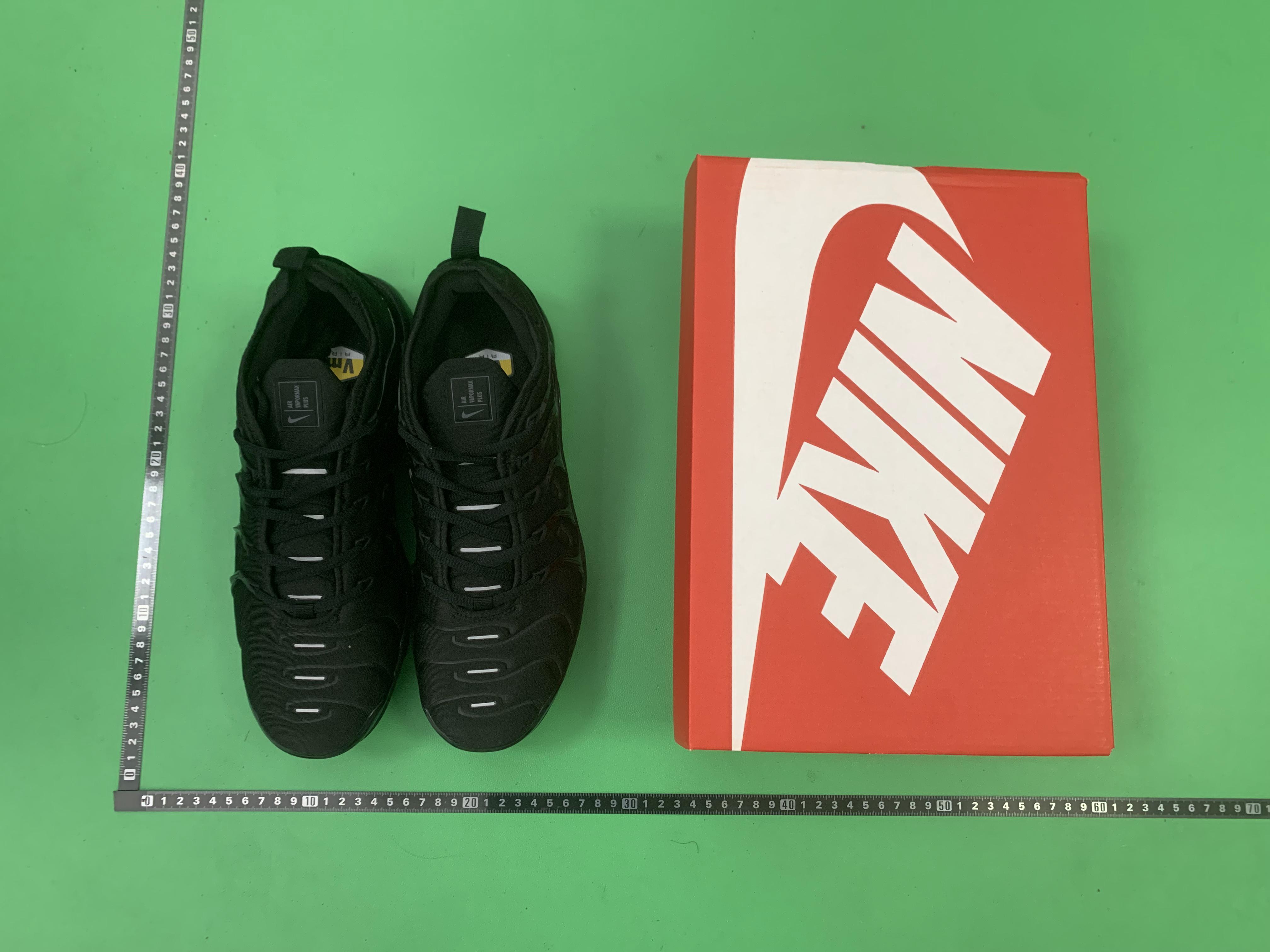 Nike Air VaporMax Plus Sneakers -6