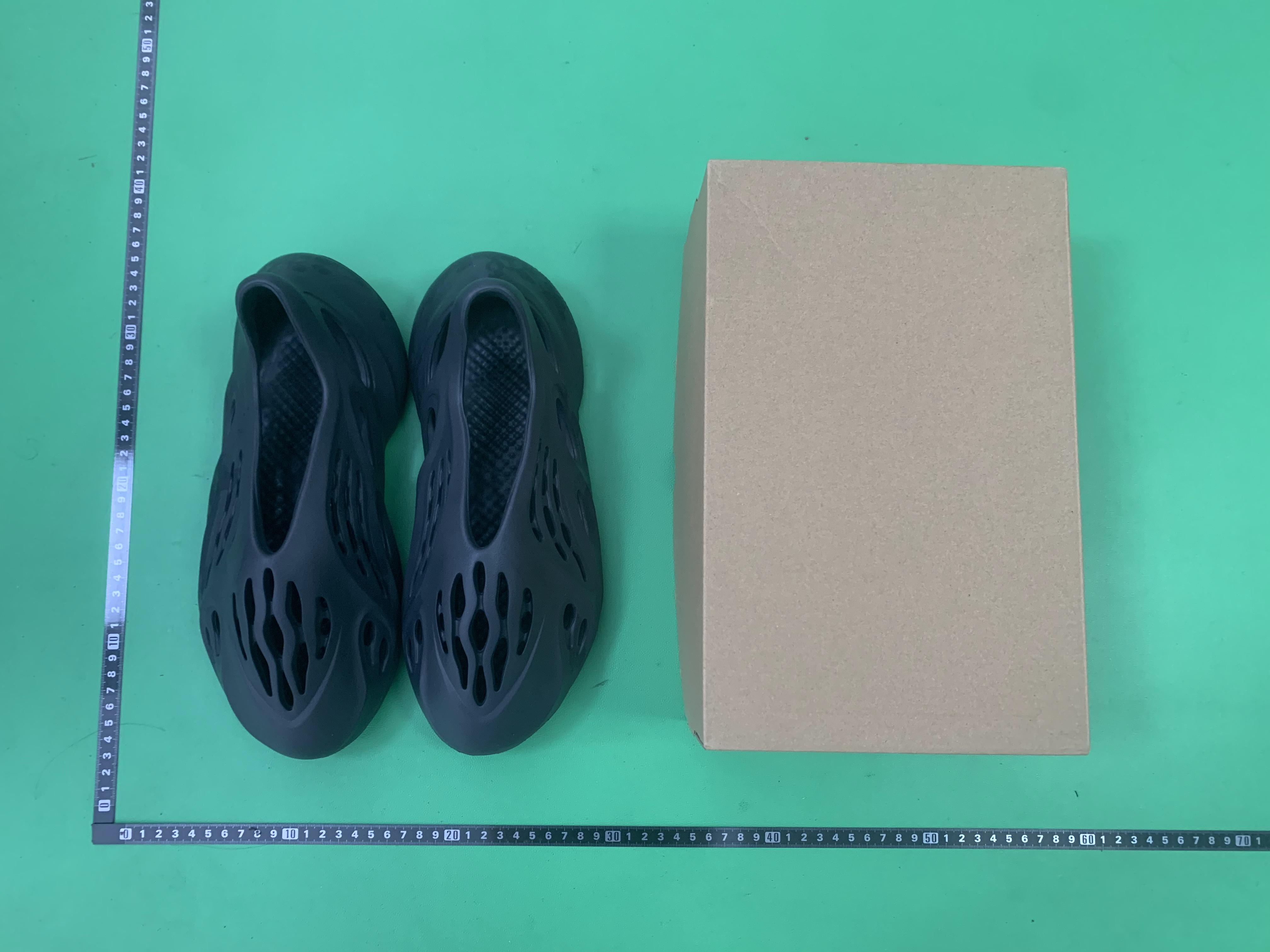 Yeezy Foam RNLR Sneakers -6