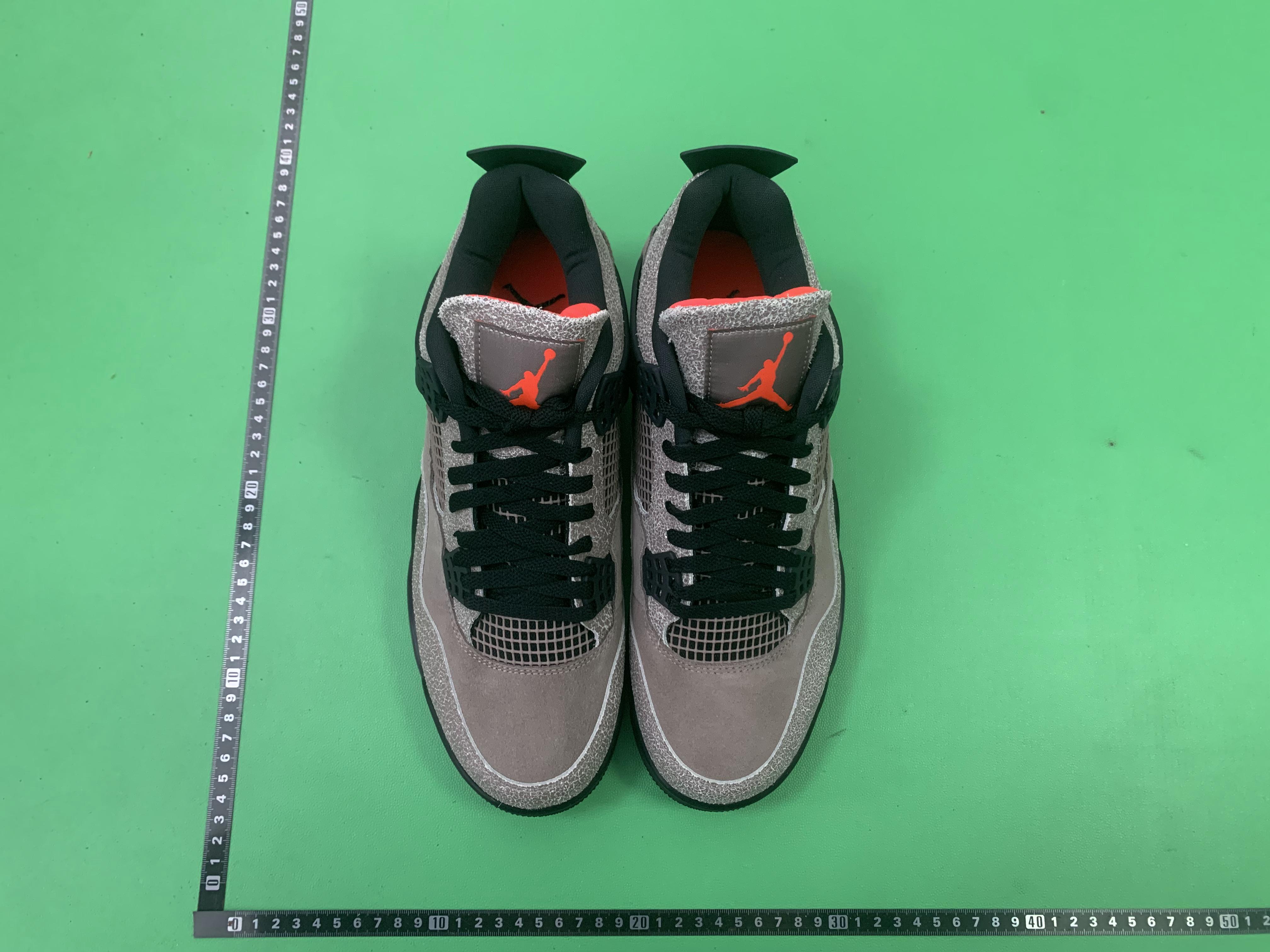 Jordan 4 Sneakers in Various Colors -8