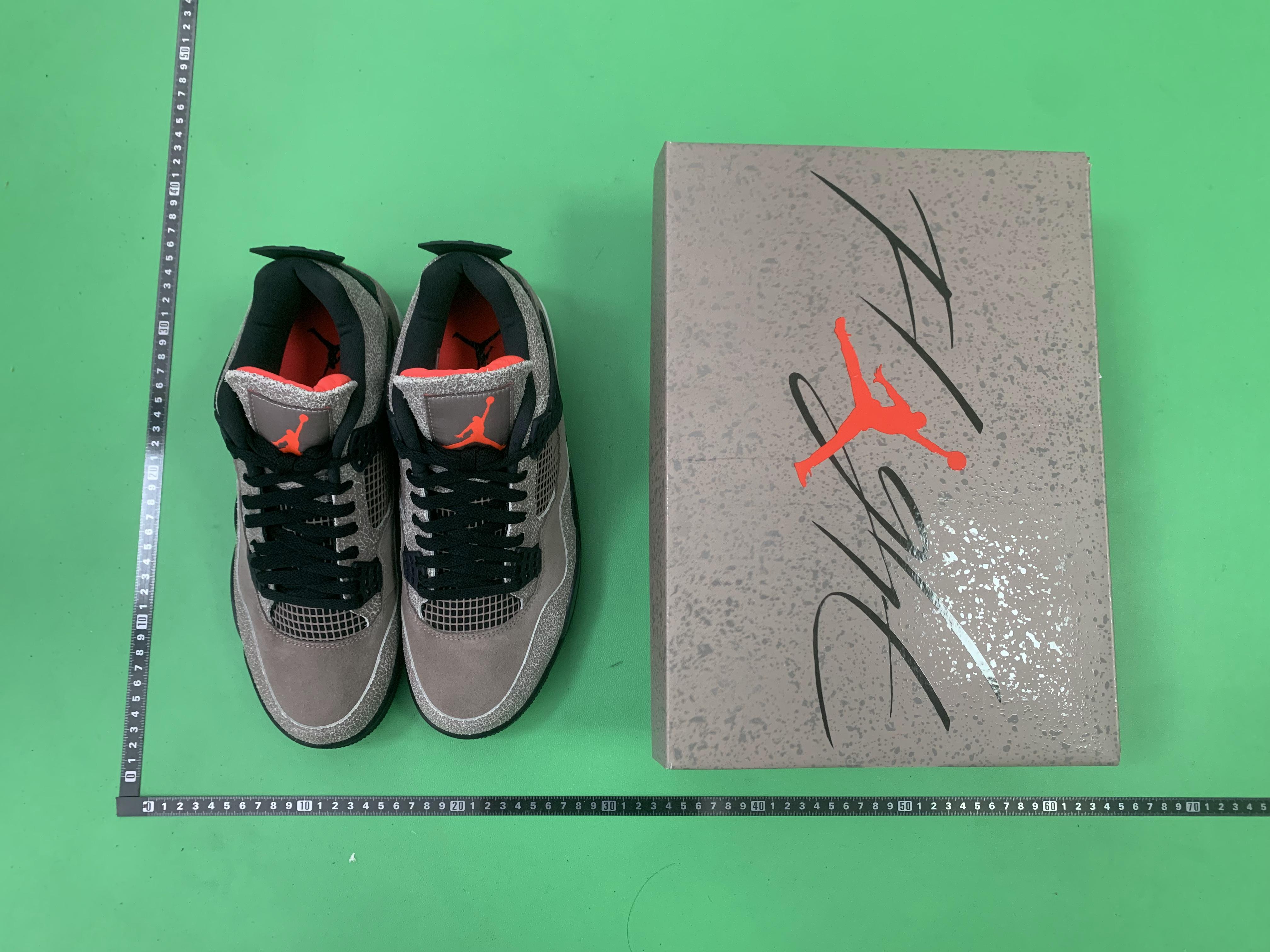 Jordan 4 Sneakers in Various Colors -13