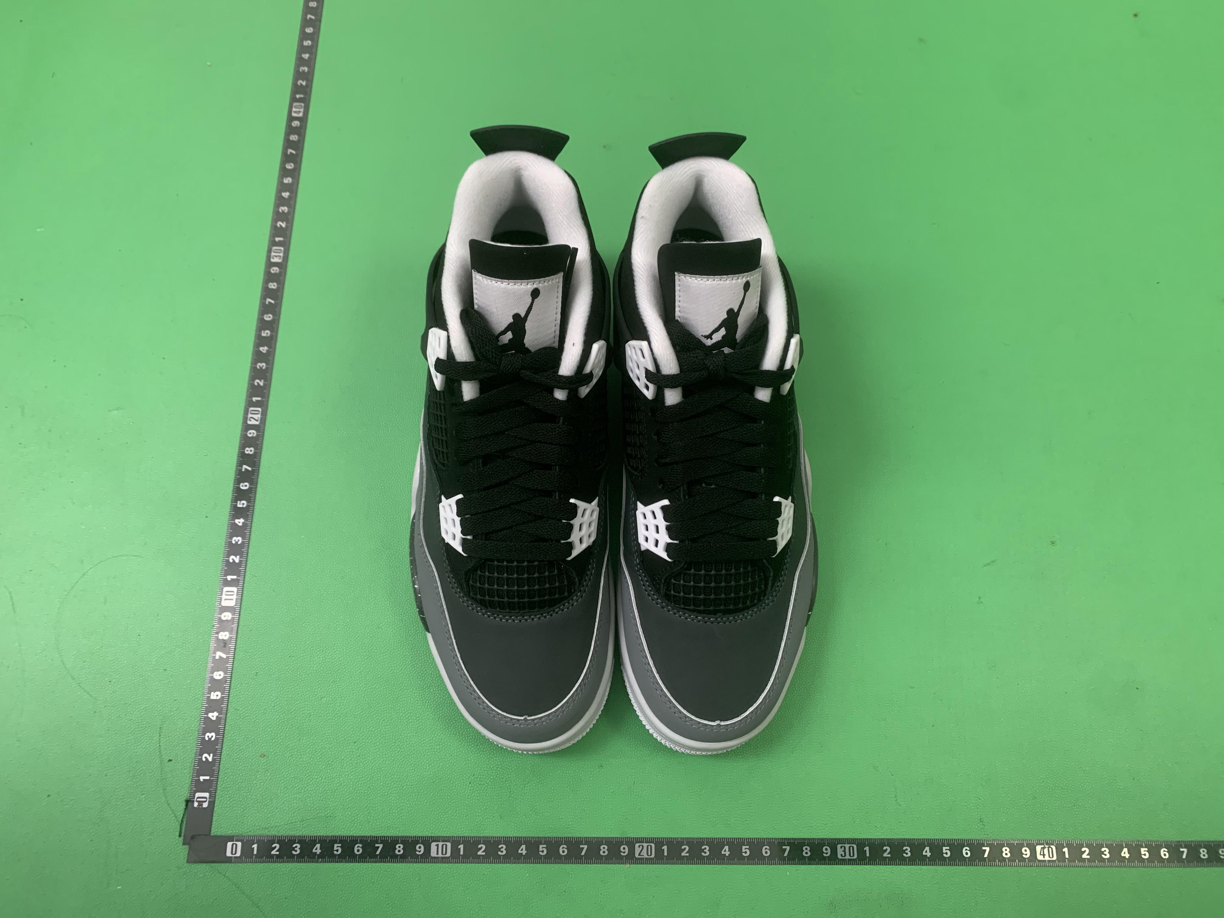 Air Jordan 4 Retro Sneakers in Various Colors -1