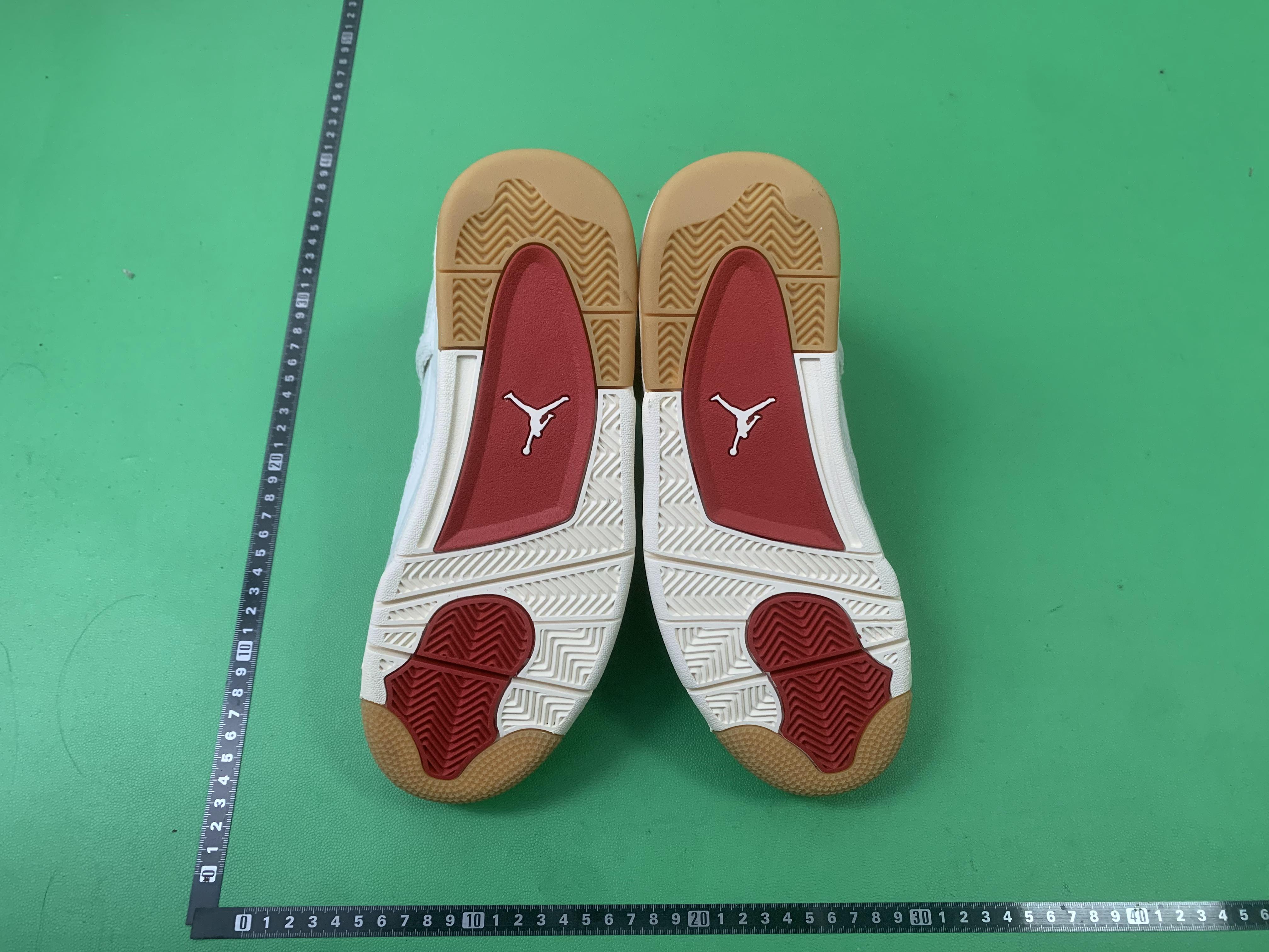 Air Jordan 4 Retro Sneakers in Various Colors（重复标题） -9