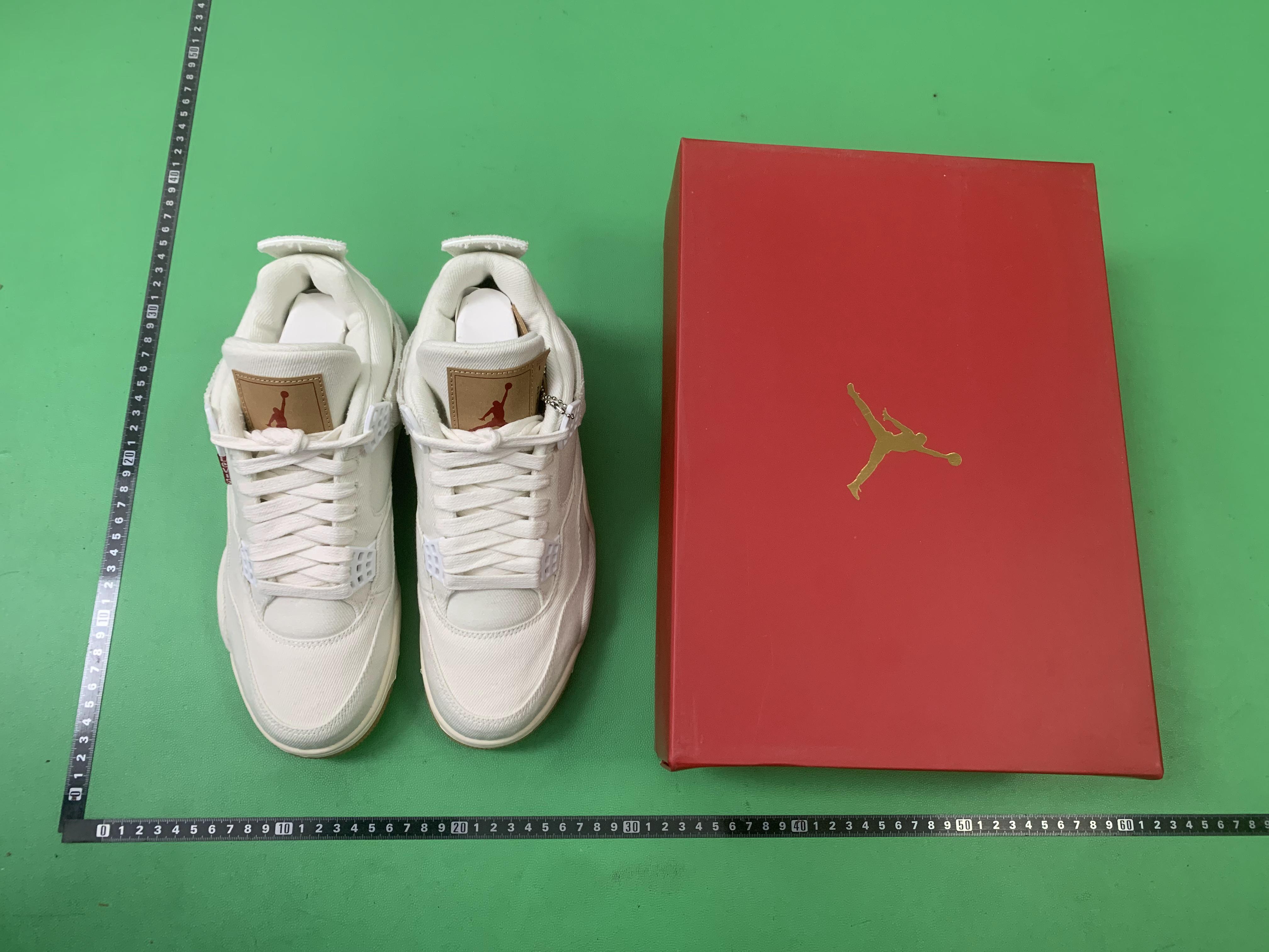 Air Jordan 4 Retro Sneakers in Various Colors（重复标题） -13