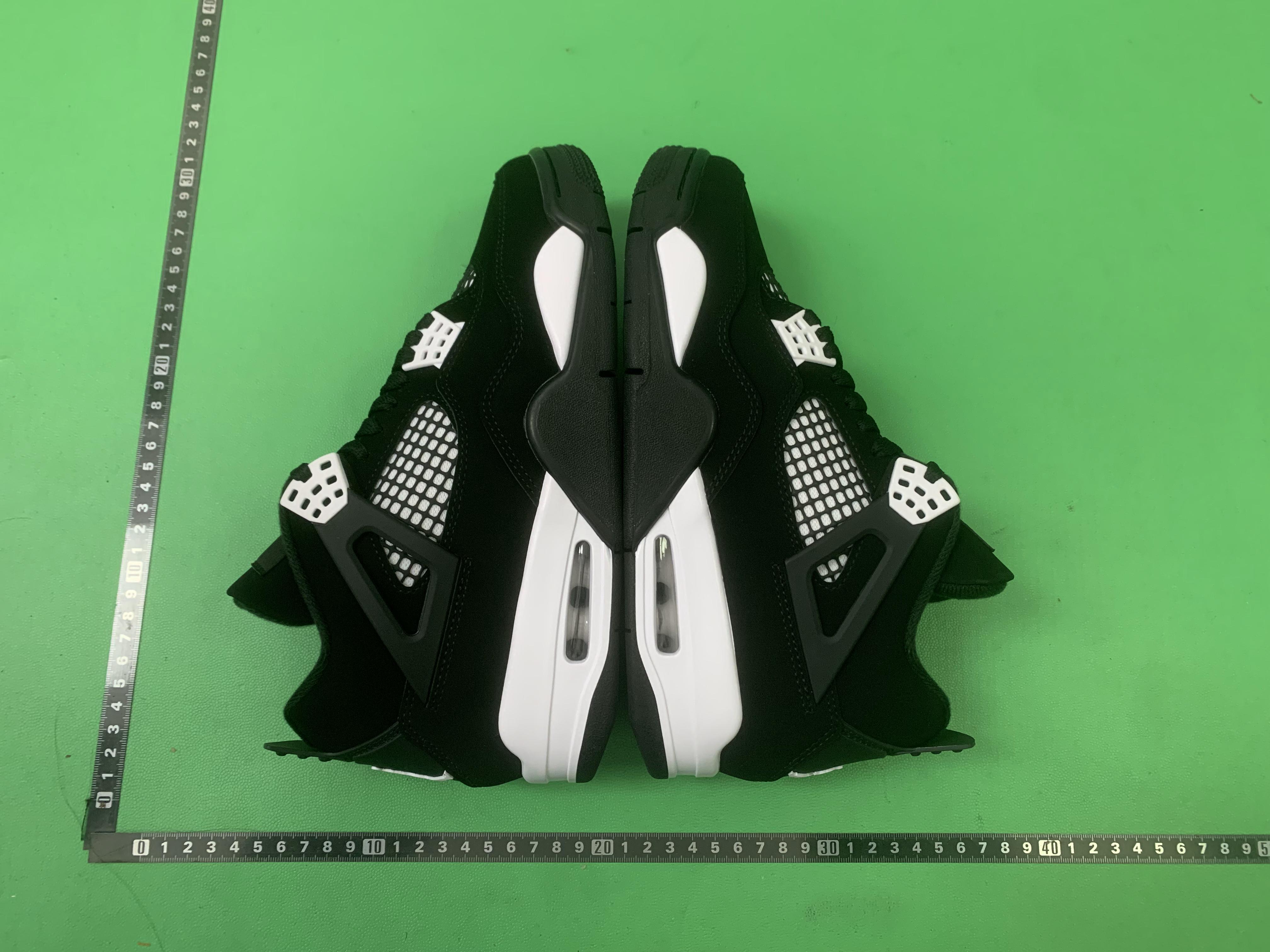 Air Jordan 4 Retro Sneakers in Various Colors（重复标题） -31