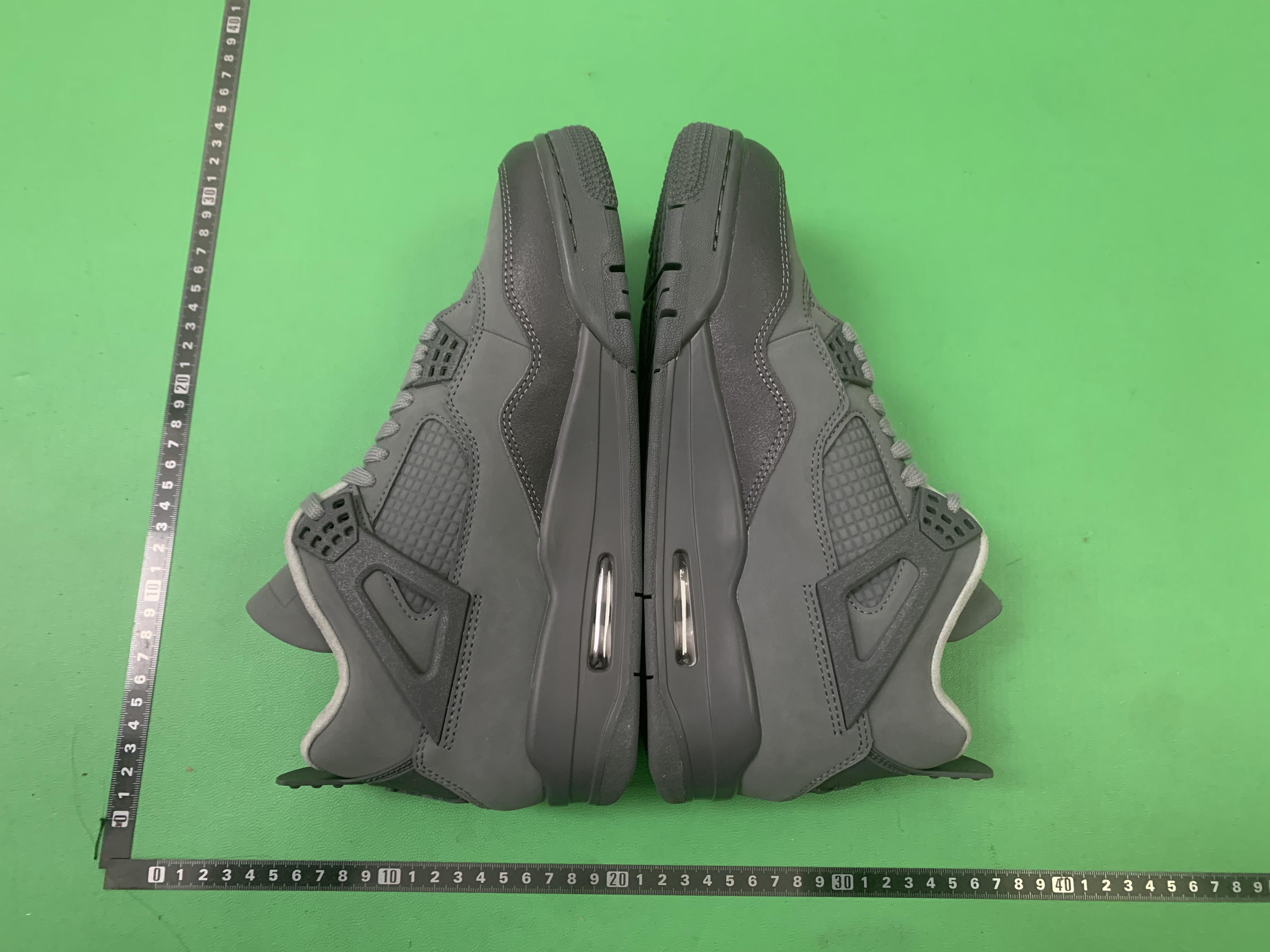 Air Jordan 4 Retro Sneakers in Various Colors（重复标题） -38