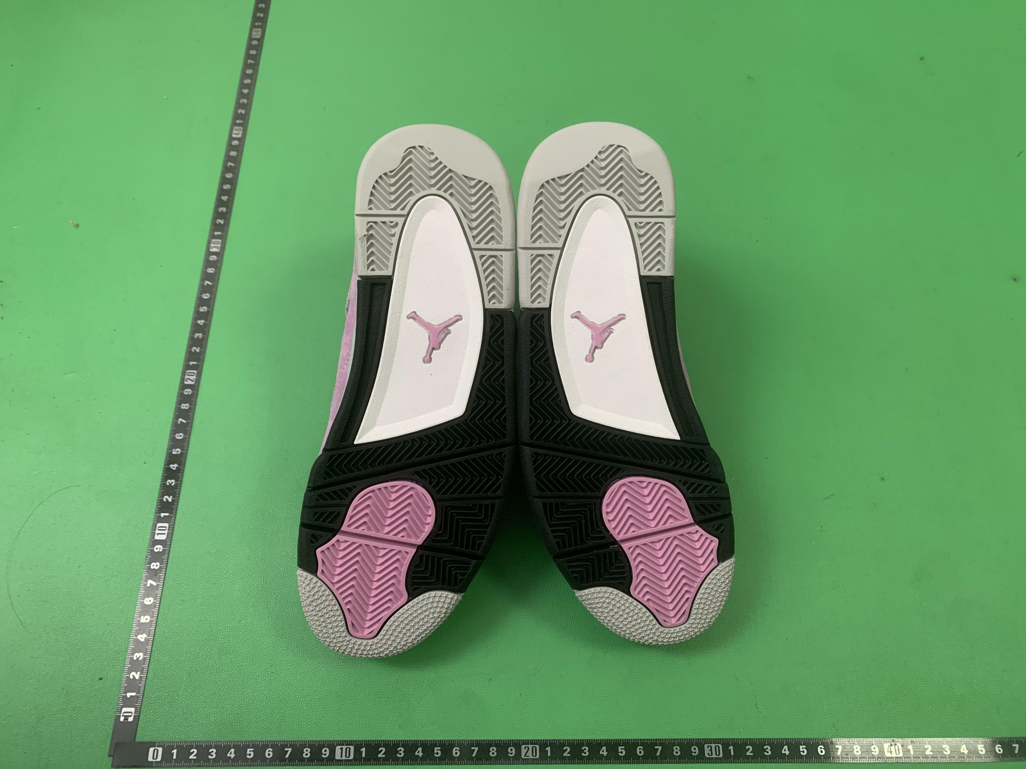 Air Jordan 4 Retro Sneakers in Various Colors（重复标题） -50