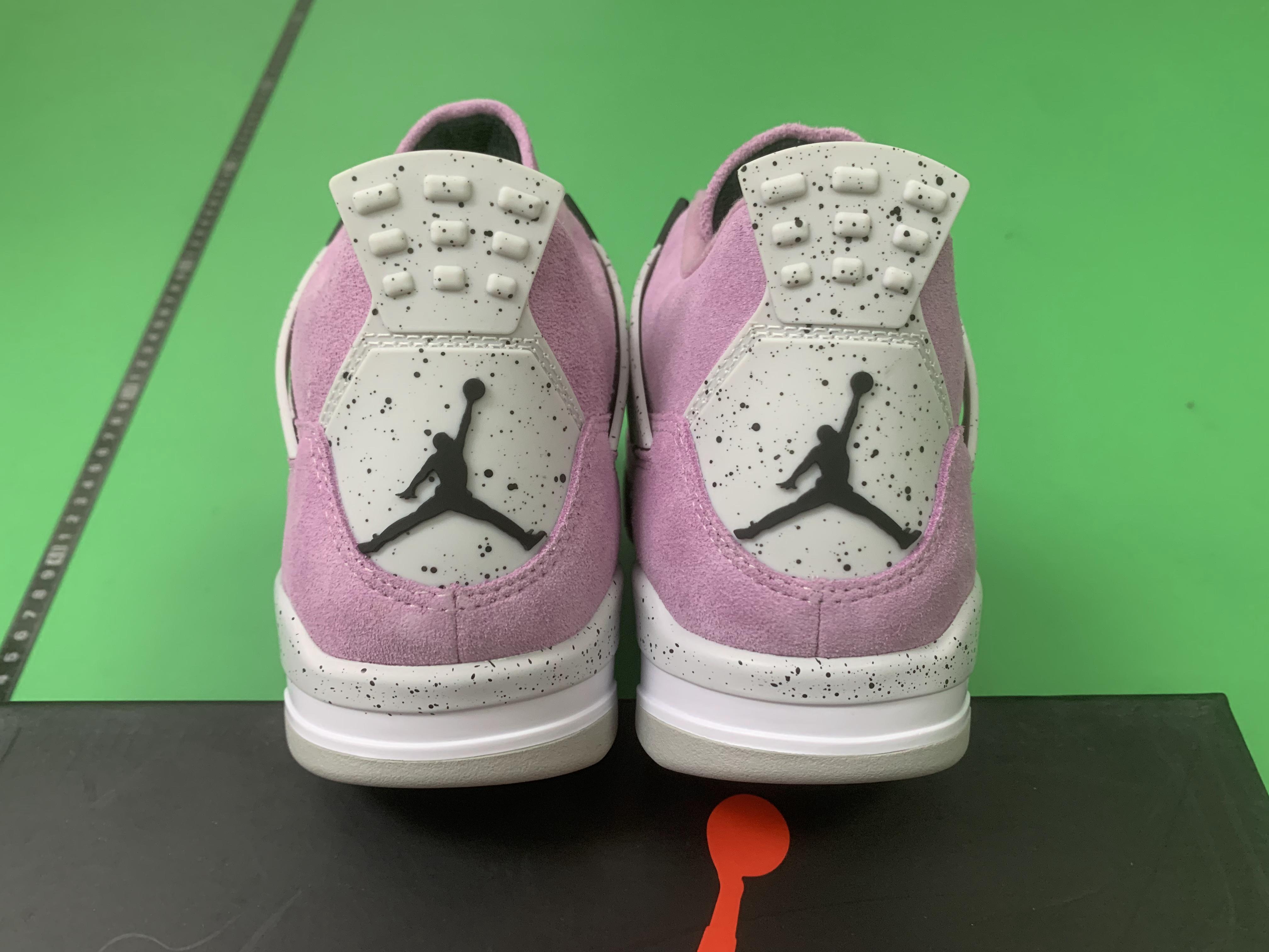 Air Jordan 4 Retro Sneakers in Various Colors（重复标题） -53