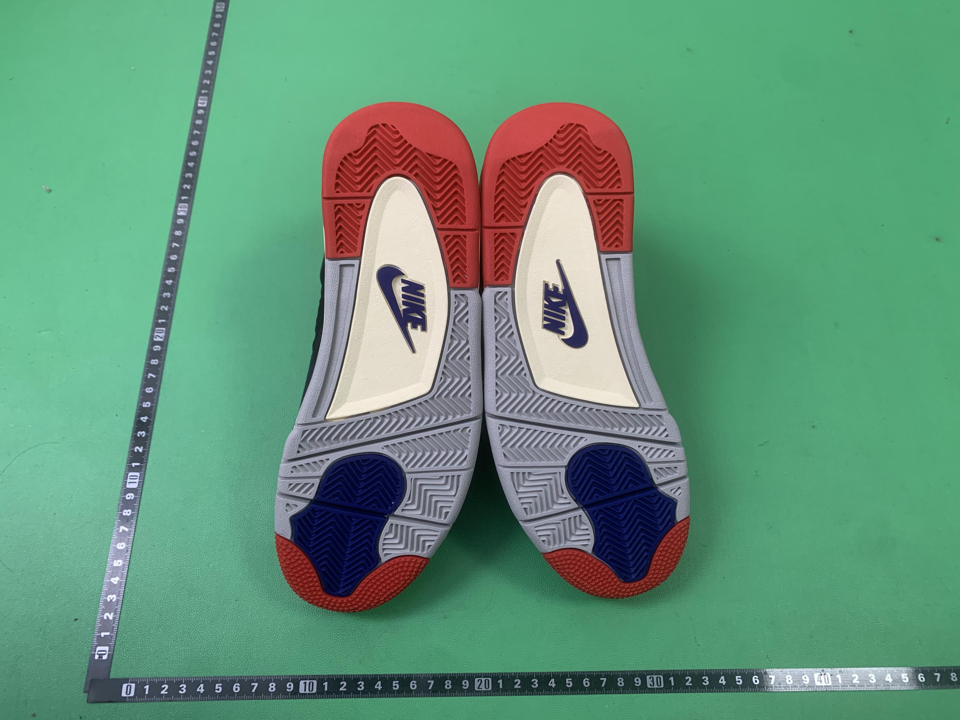 Air Jordan 4 Retro Sneakers in Various Colors（重复标题） -57