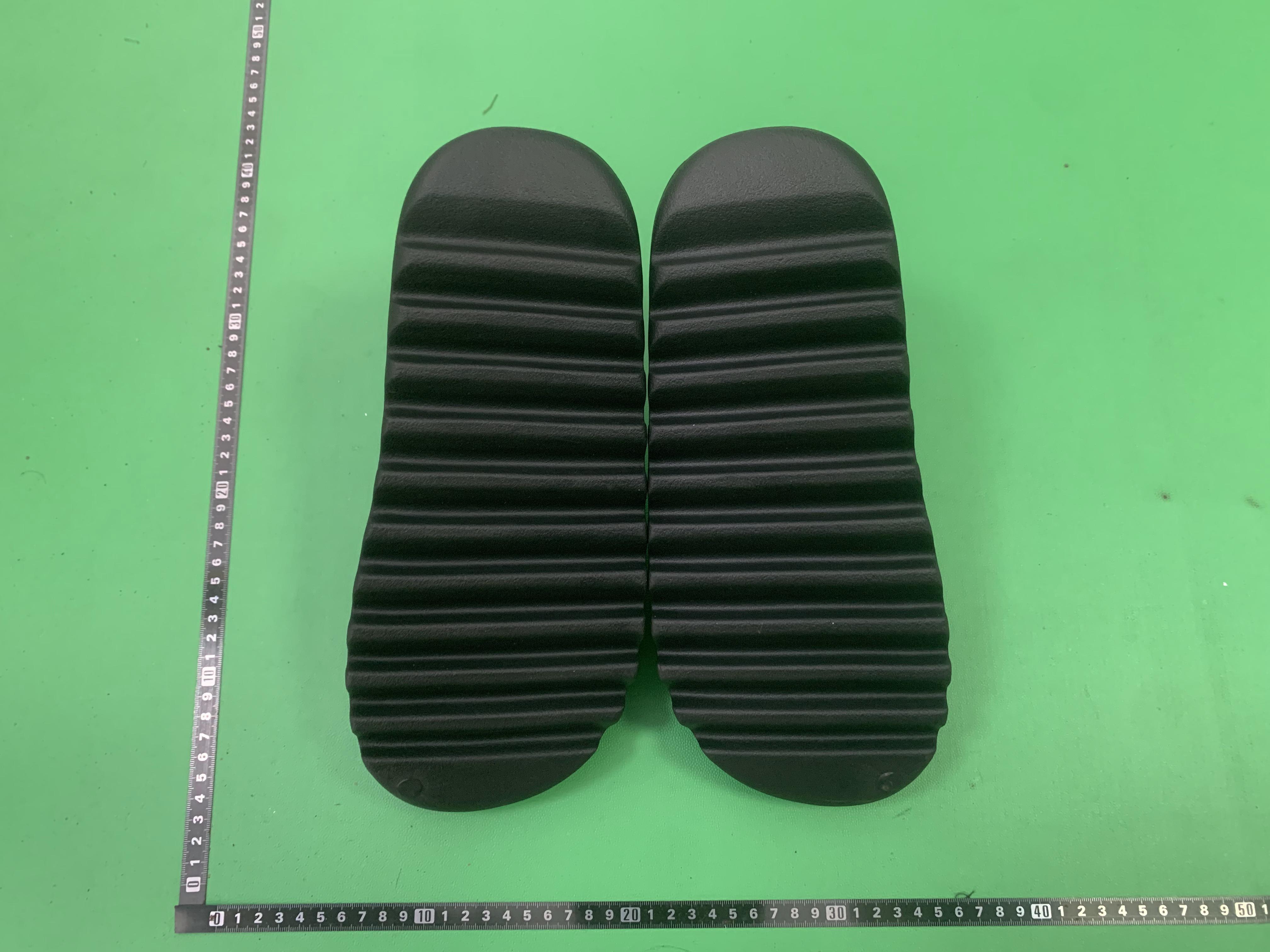 Yeezy Slide Sandals in Various Colors -2