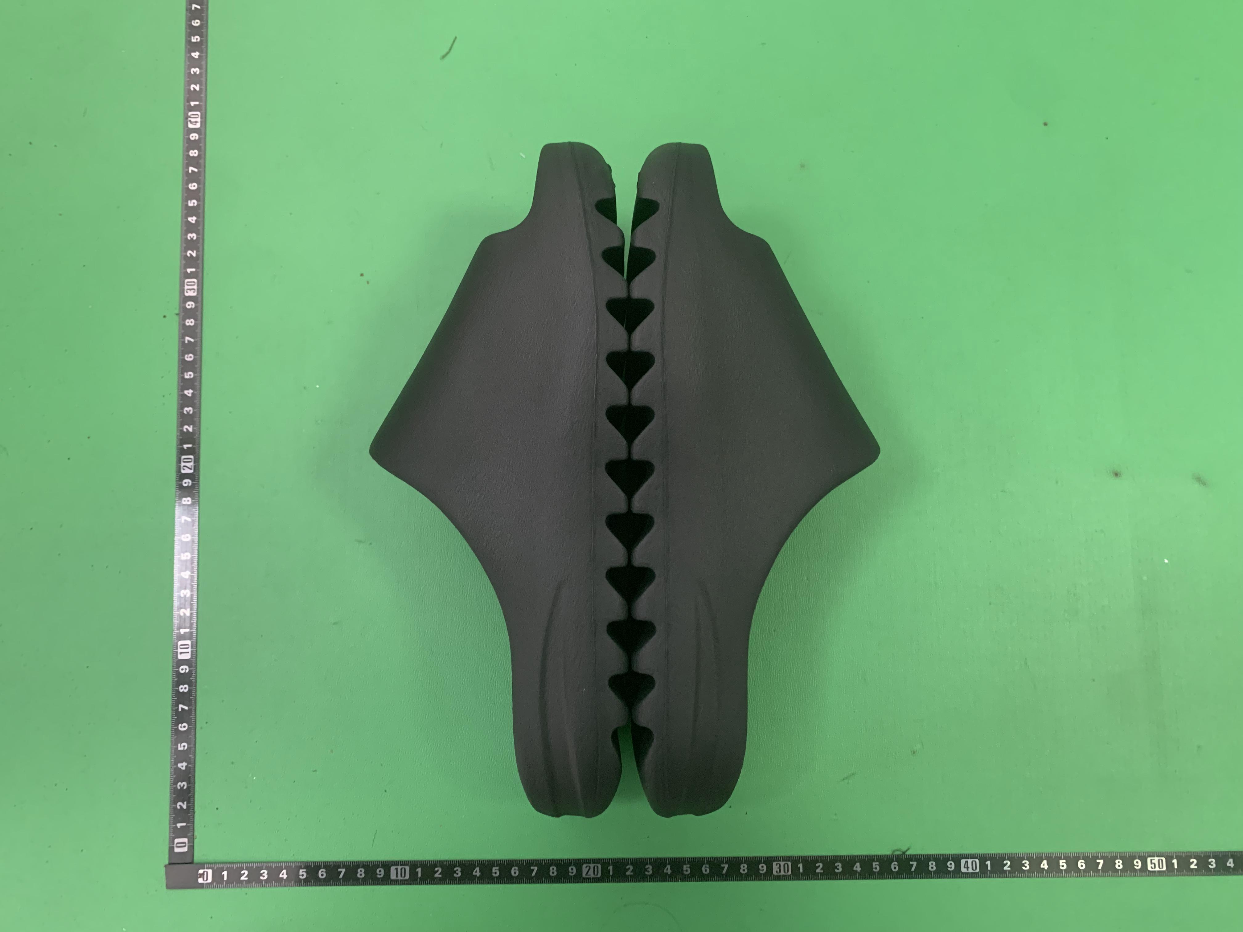 Yeezy Slide Sandals in Various Colors -4