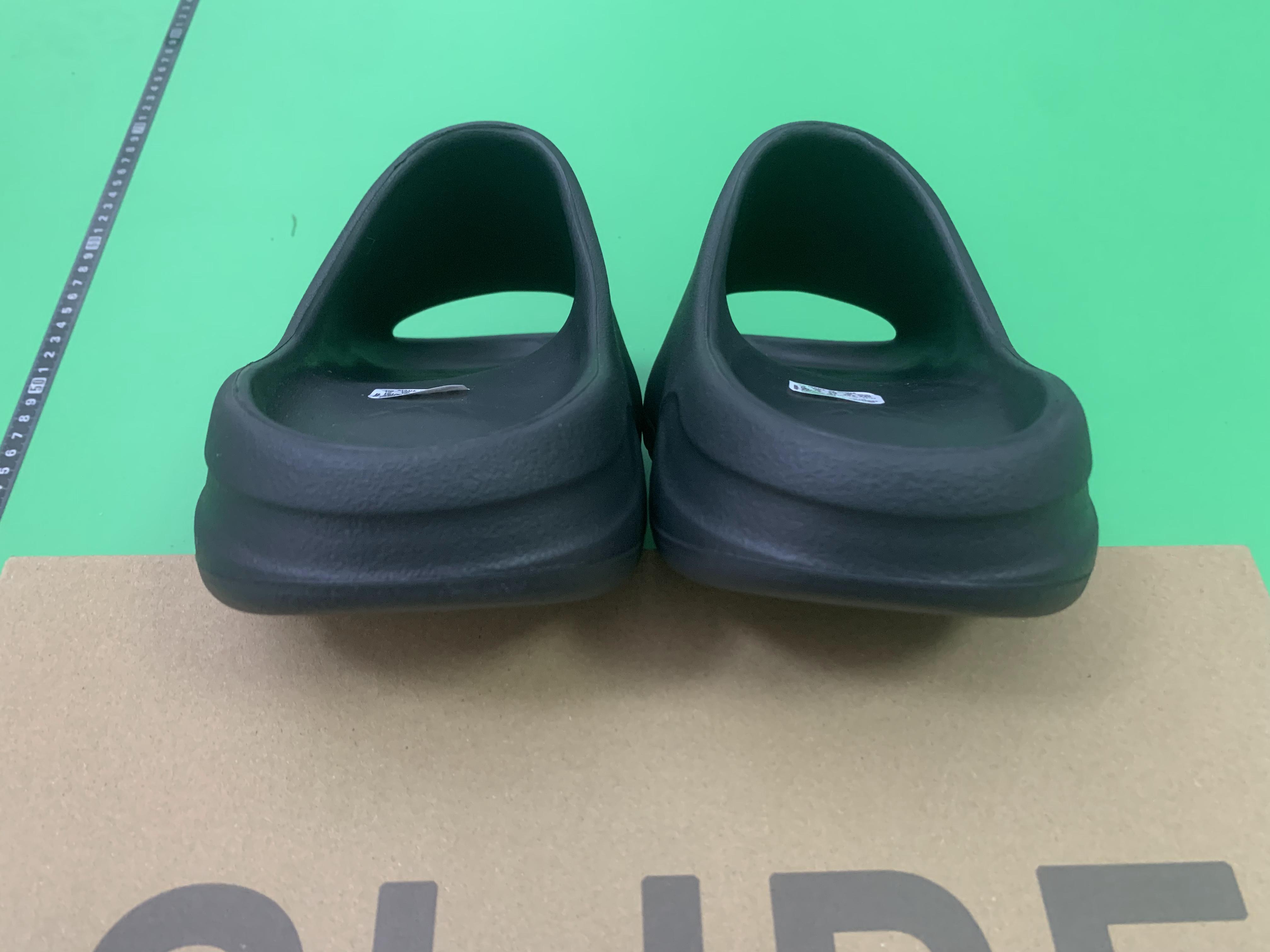 Yeezy Slide Sandals in Various Colors -5