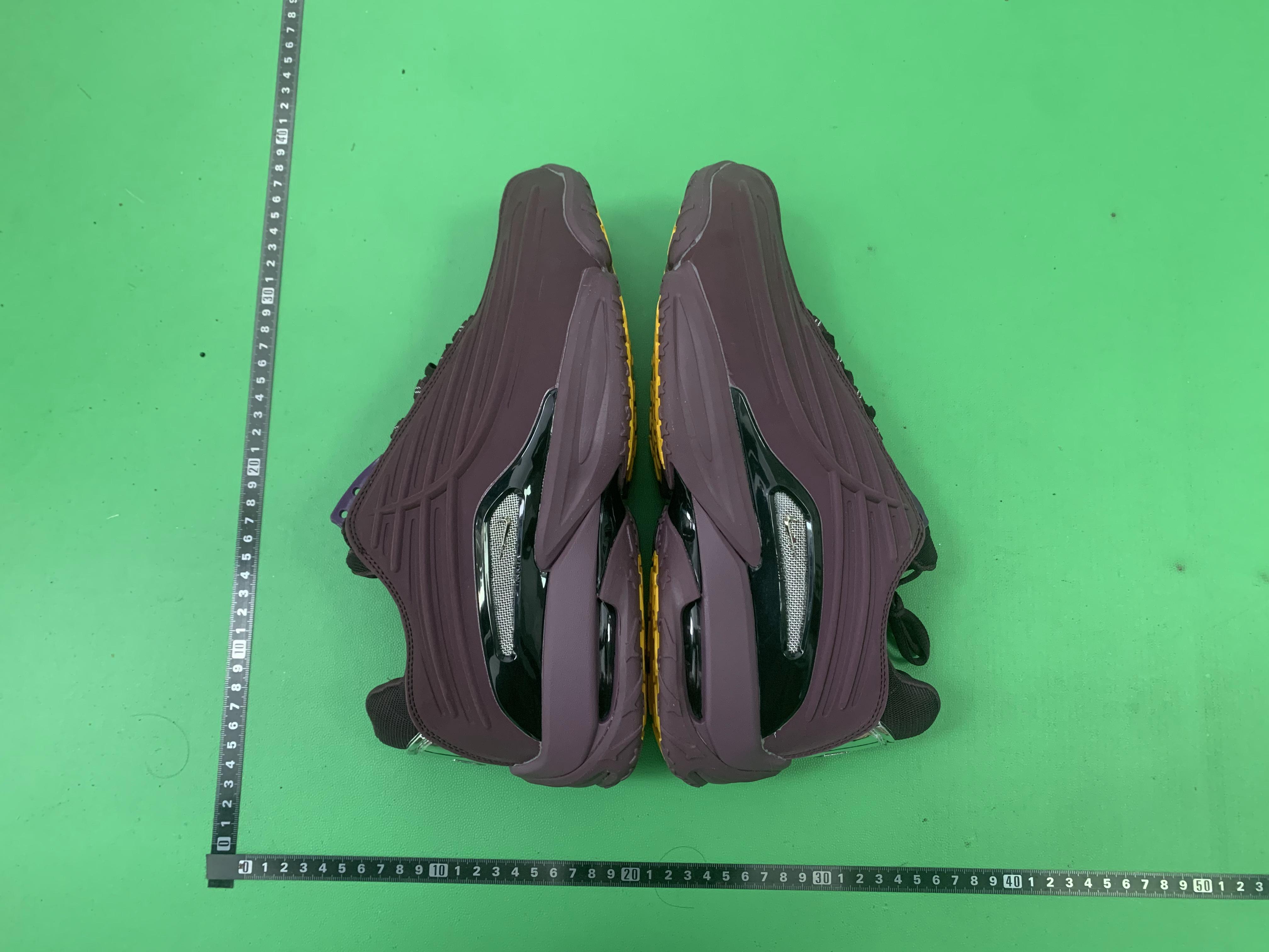 Nike Air Max Sneakers in Various Colors -32