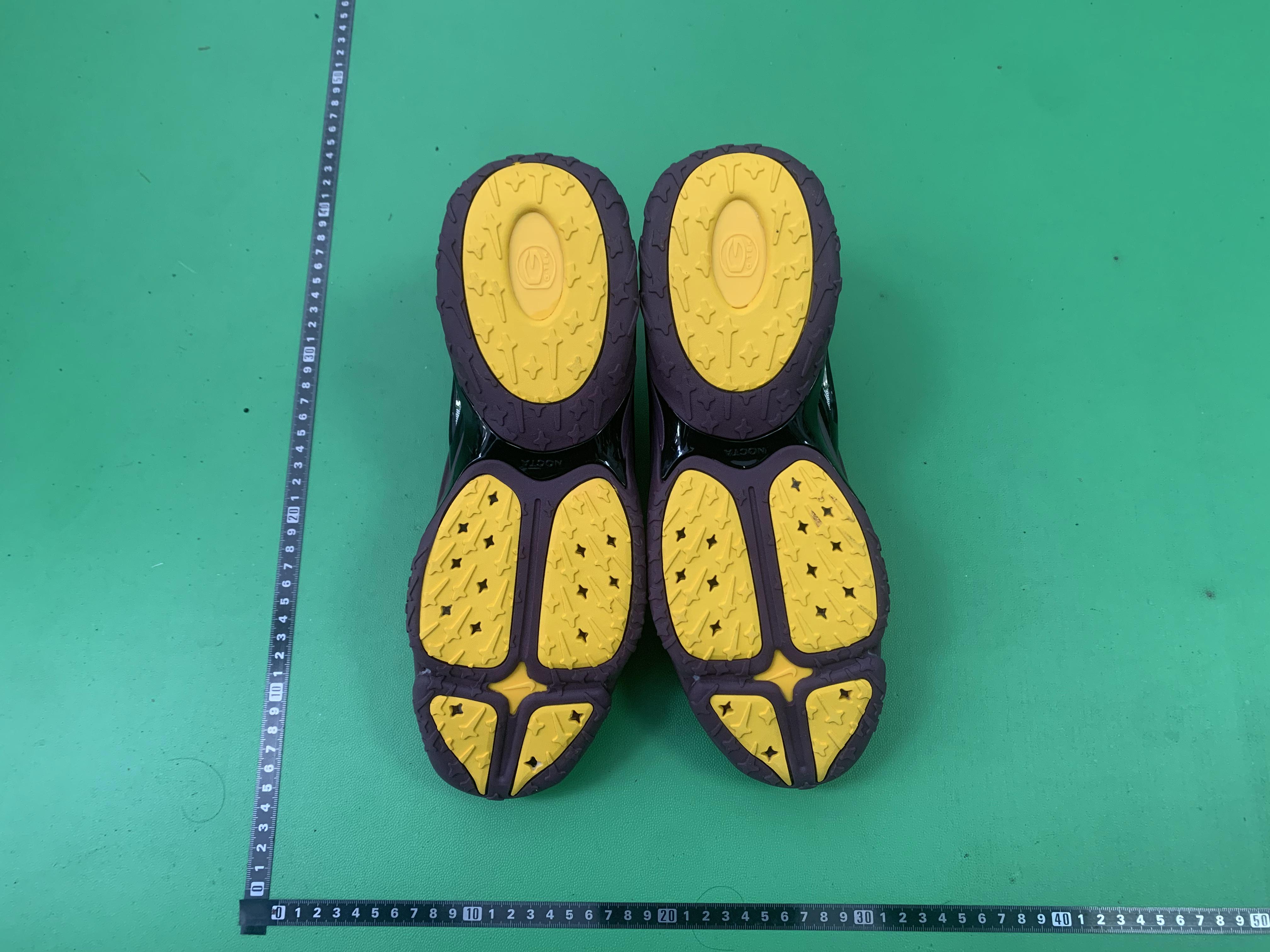 Nike Air Max Sneakers in Various Colors -31