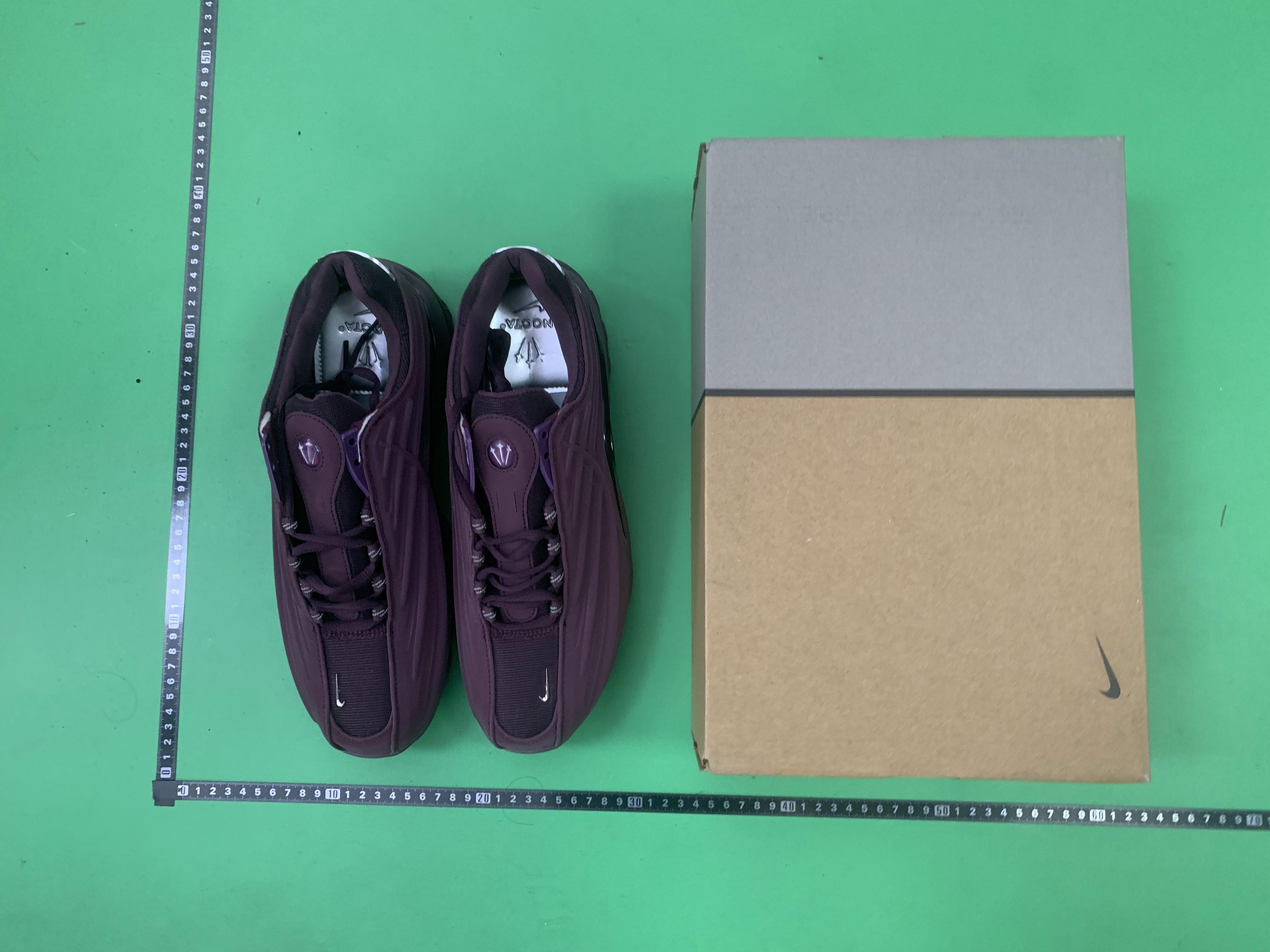 Nike Air Max Sneakers in Various Colors -35