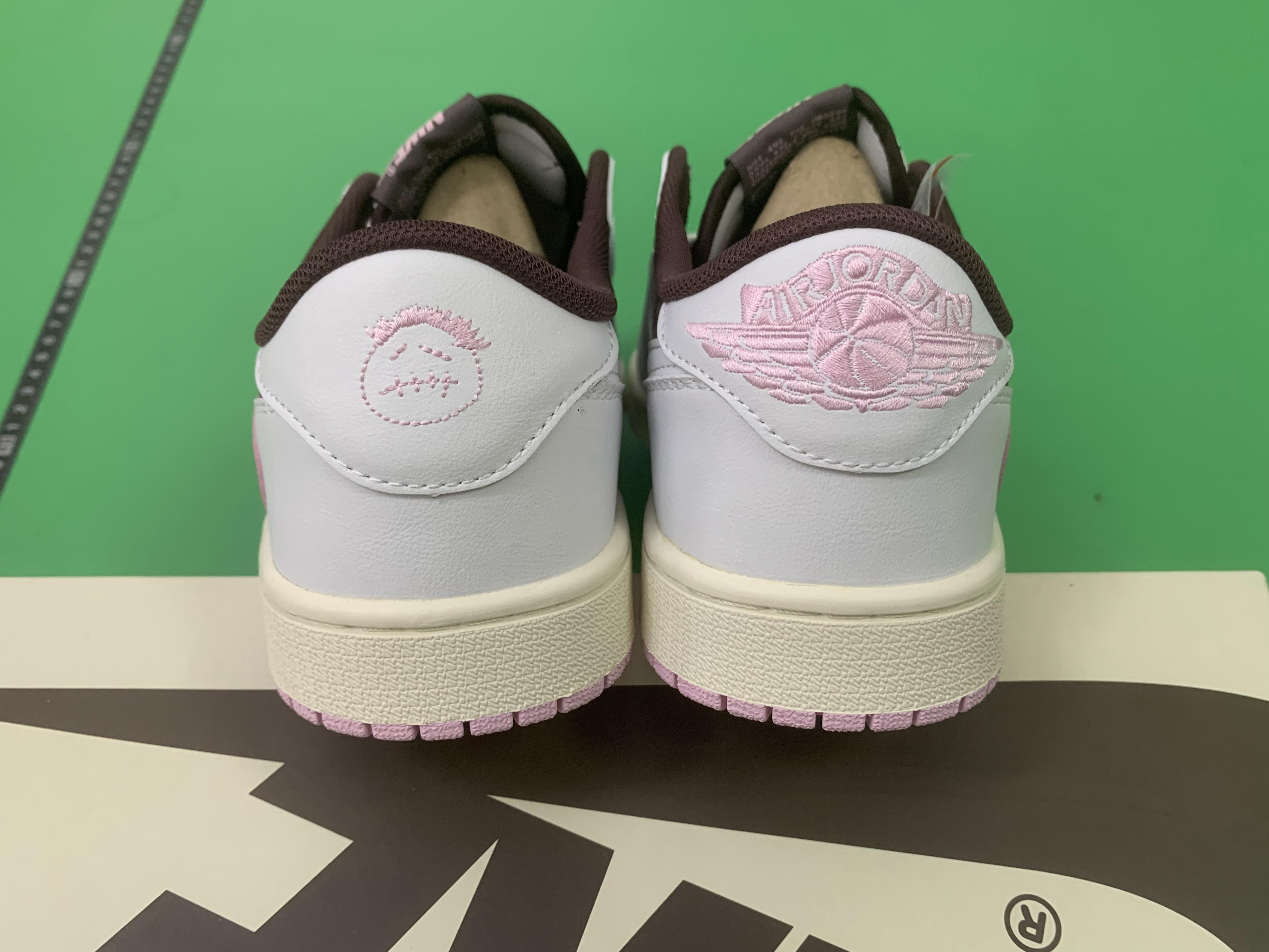 Nike Air Jordan 1 Low Sneakers in Various Colorways -40