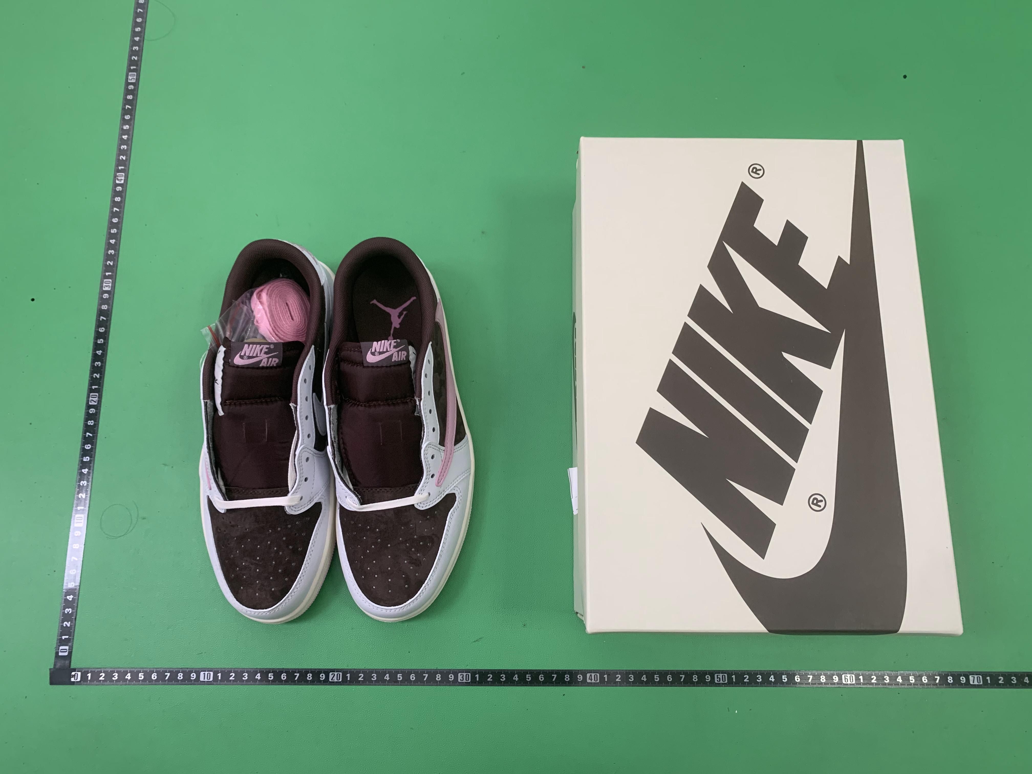 Nike Air Jordan 1 Low Sneakers in Various Colorways -41