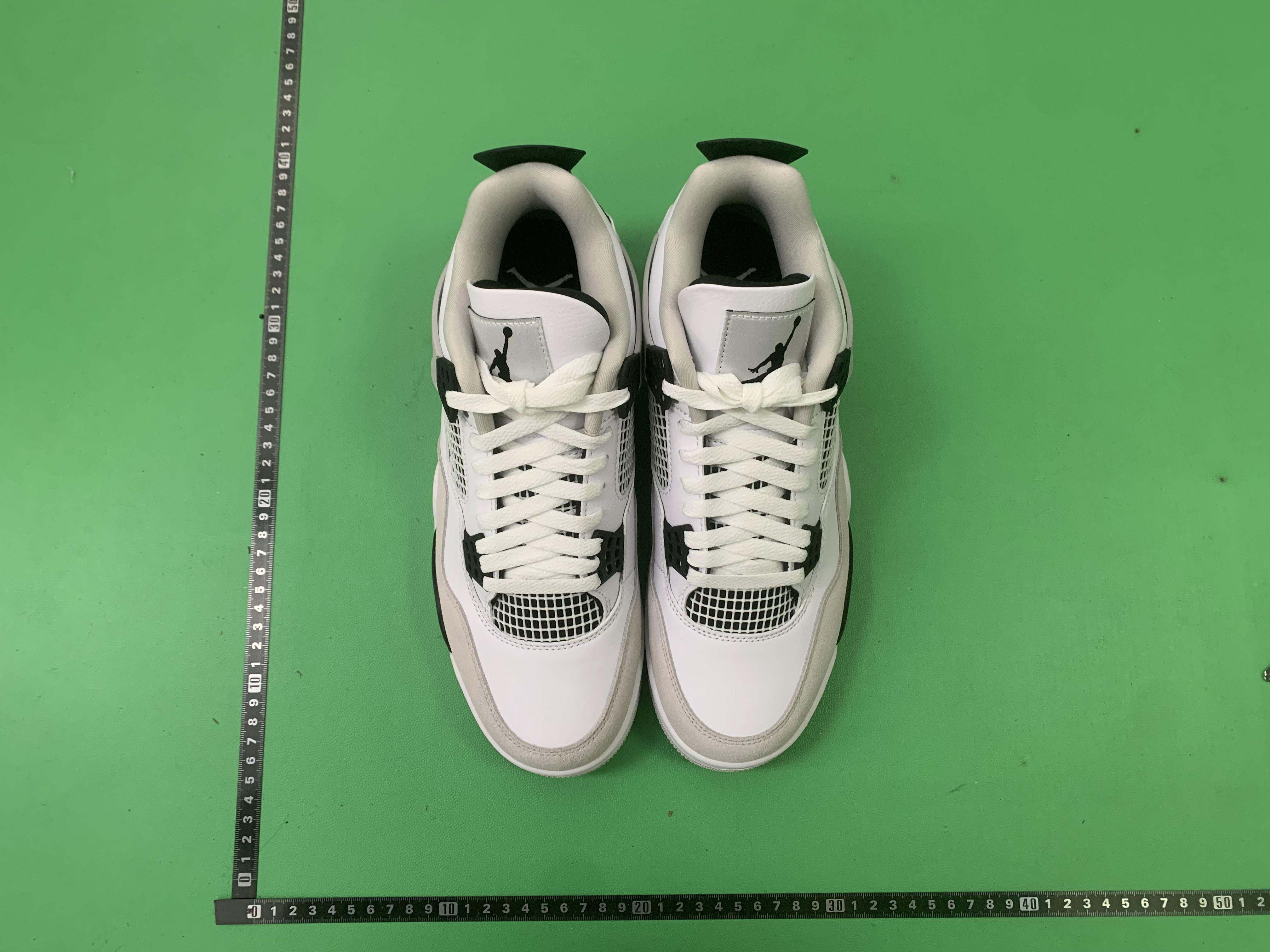 Jordan 4 Sneakers in Various Colors -22