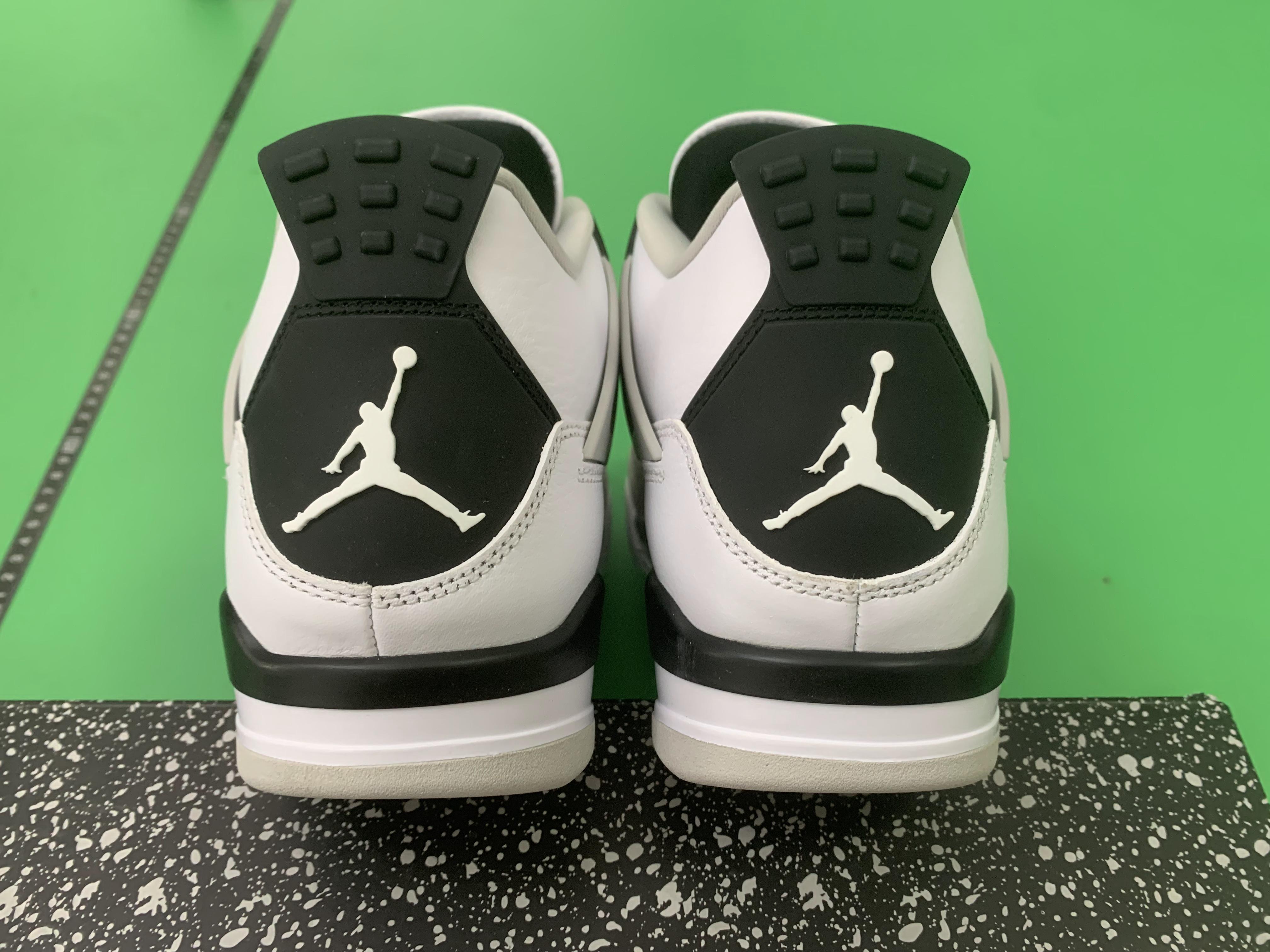 Jordan 4 Sneakers in Various Colors -26