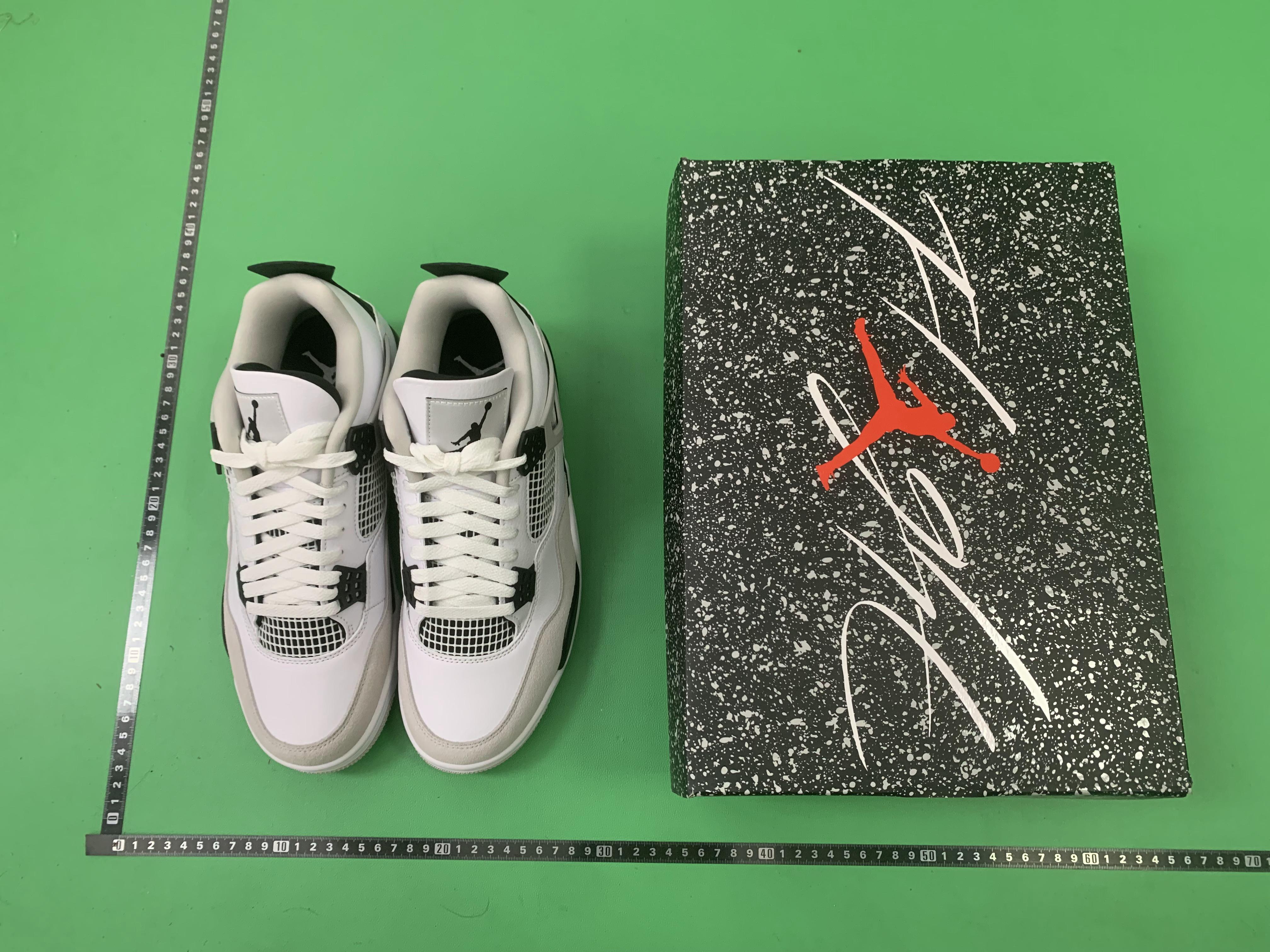 Jordan 4 Sneakers in Various Colors -27