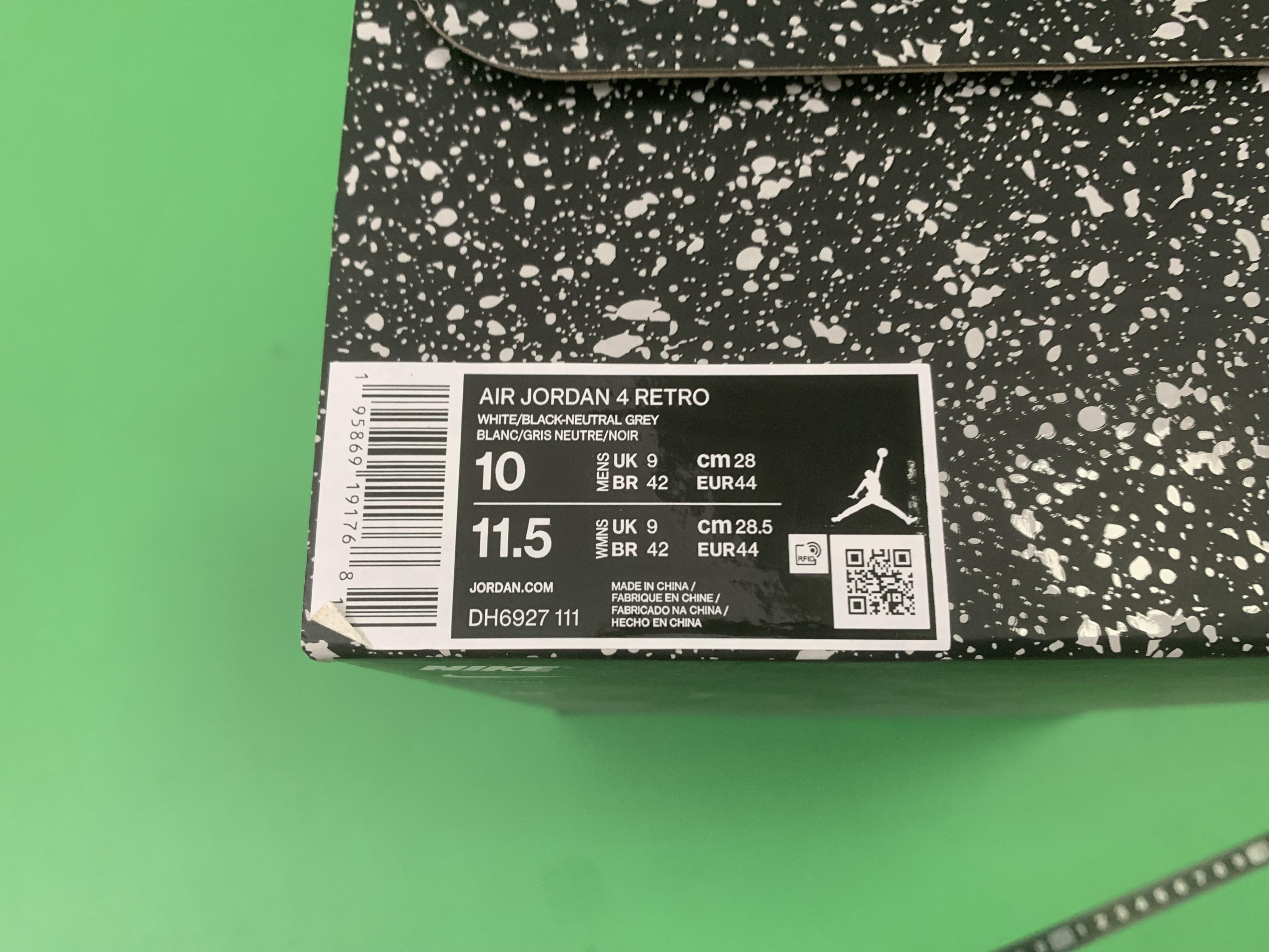 Jordan 4 Sneakers in Various Colors -28