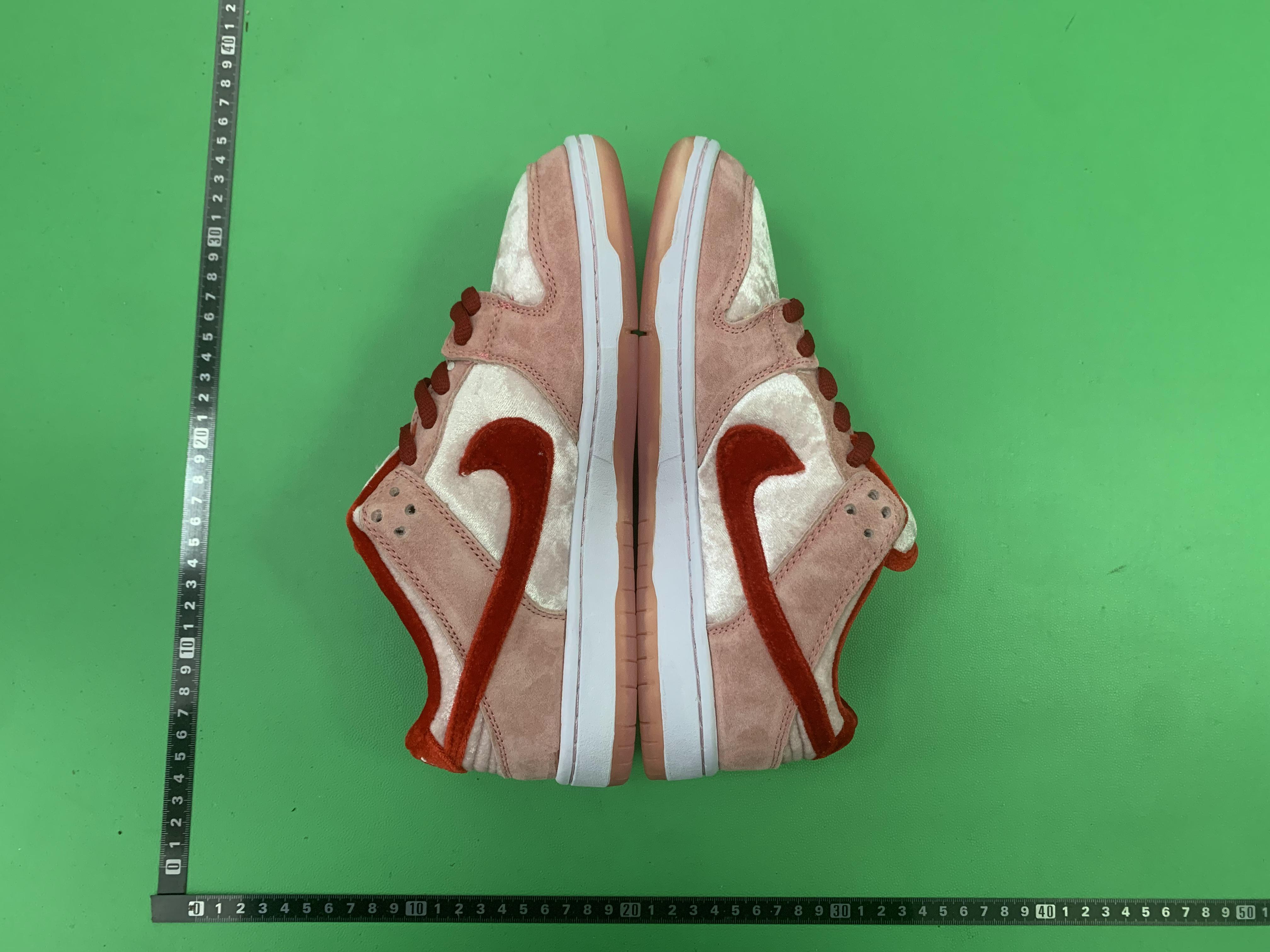 Nike Dunk Low Sneakers in Various Colors -11