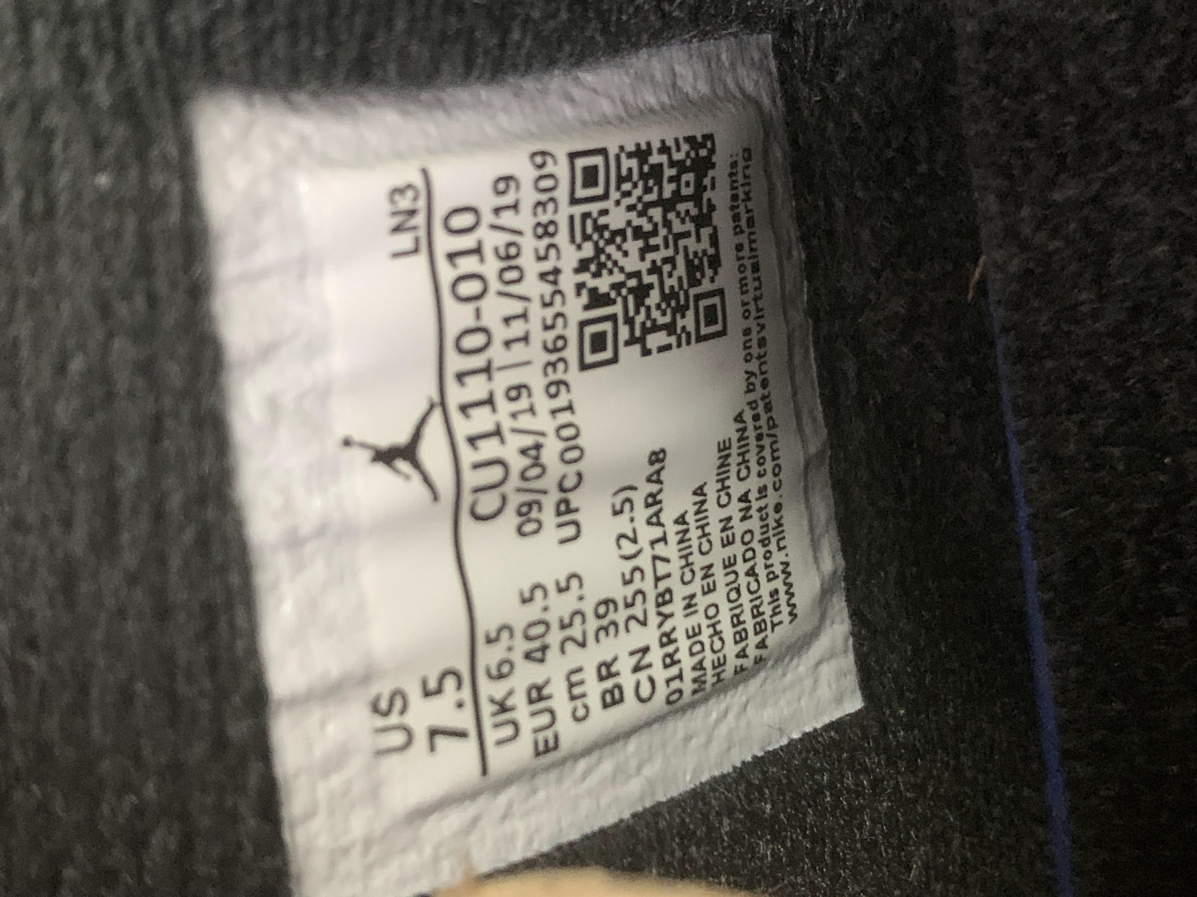 Air Jordan 4 Retro Sneakers in Various Colors（重复标题） -76