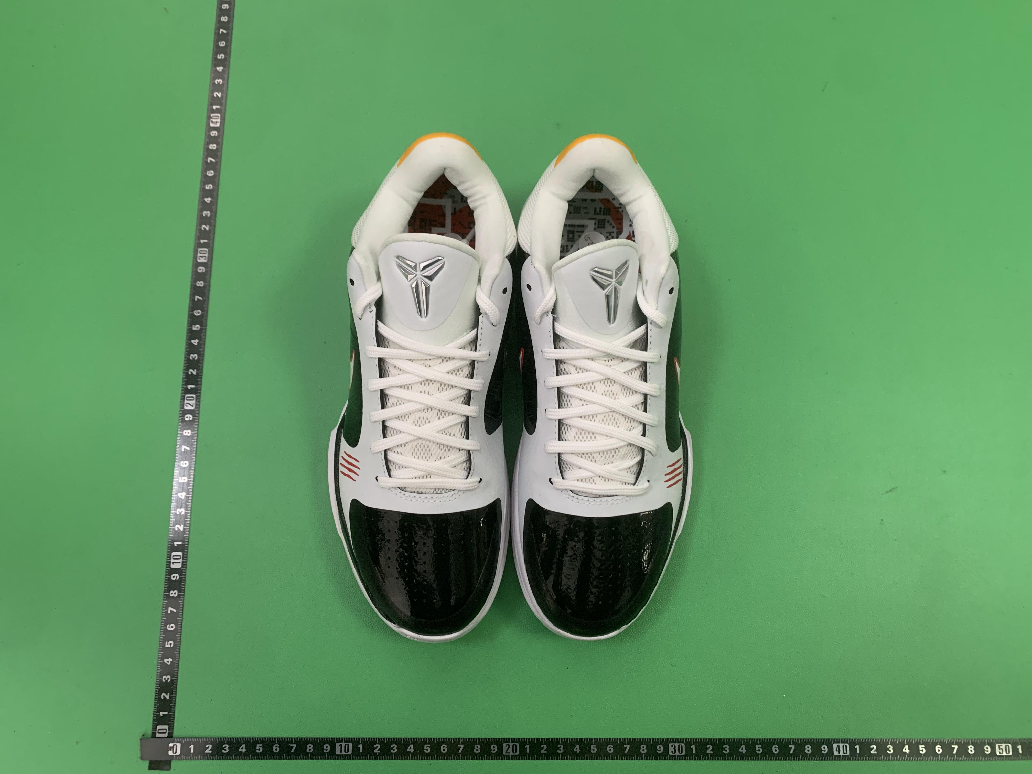 Nike Kobe 4/5/6/8 Basketball Shoes（重复标题） -1
