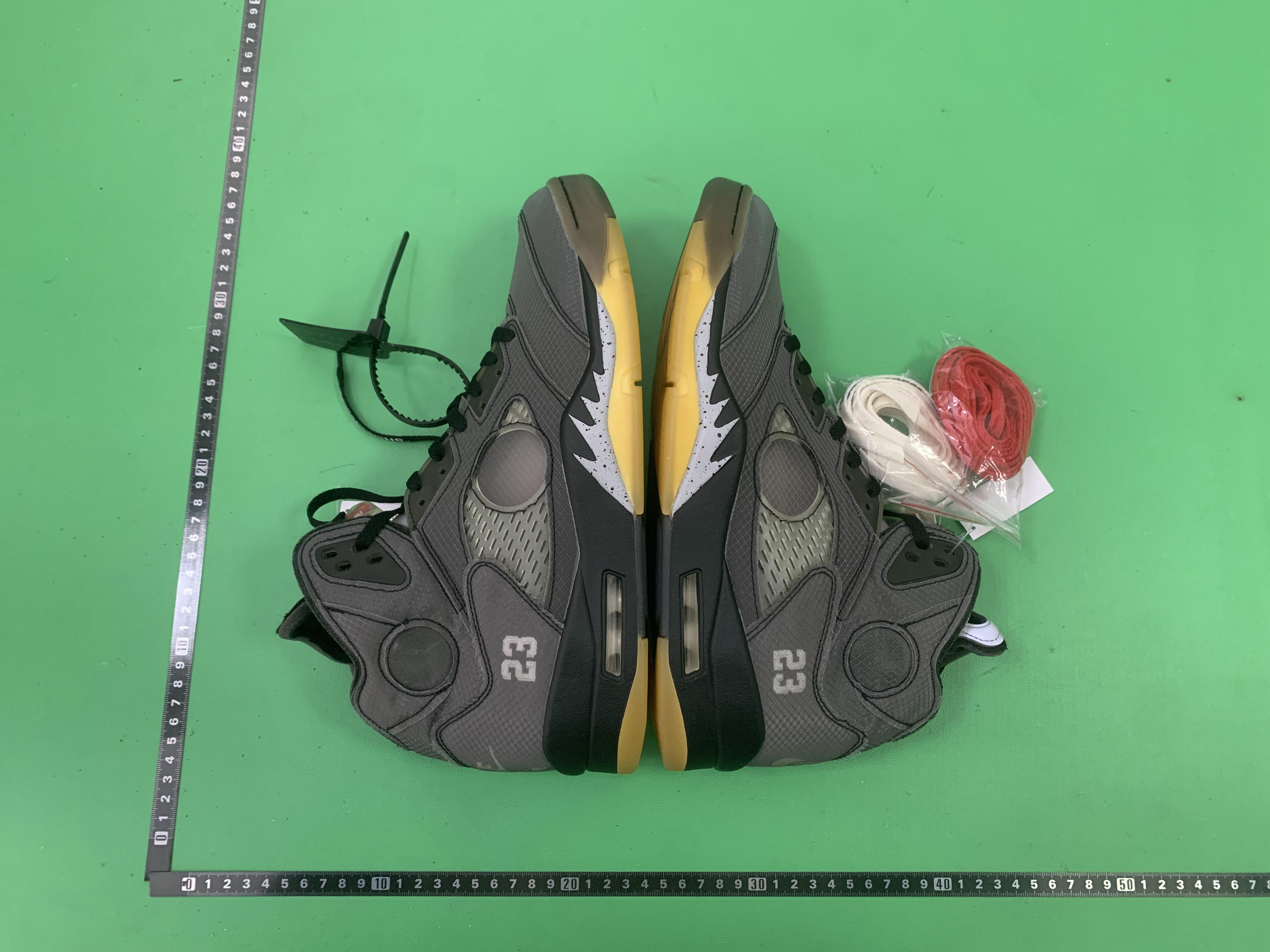 Jordan 5 High Top Sneakers in Various Colors -3