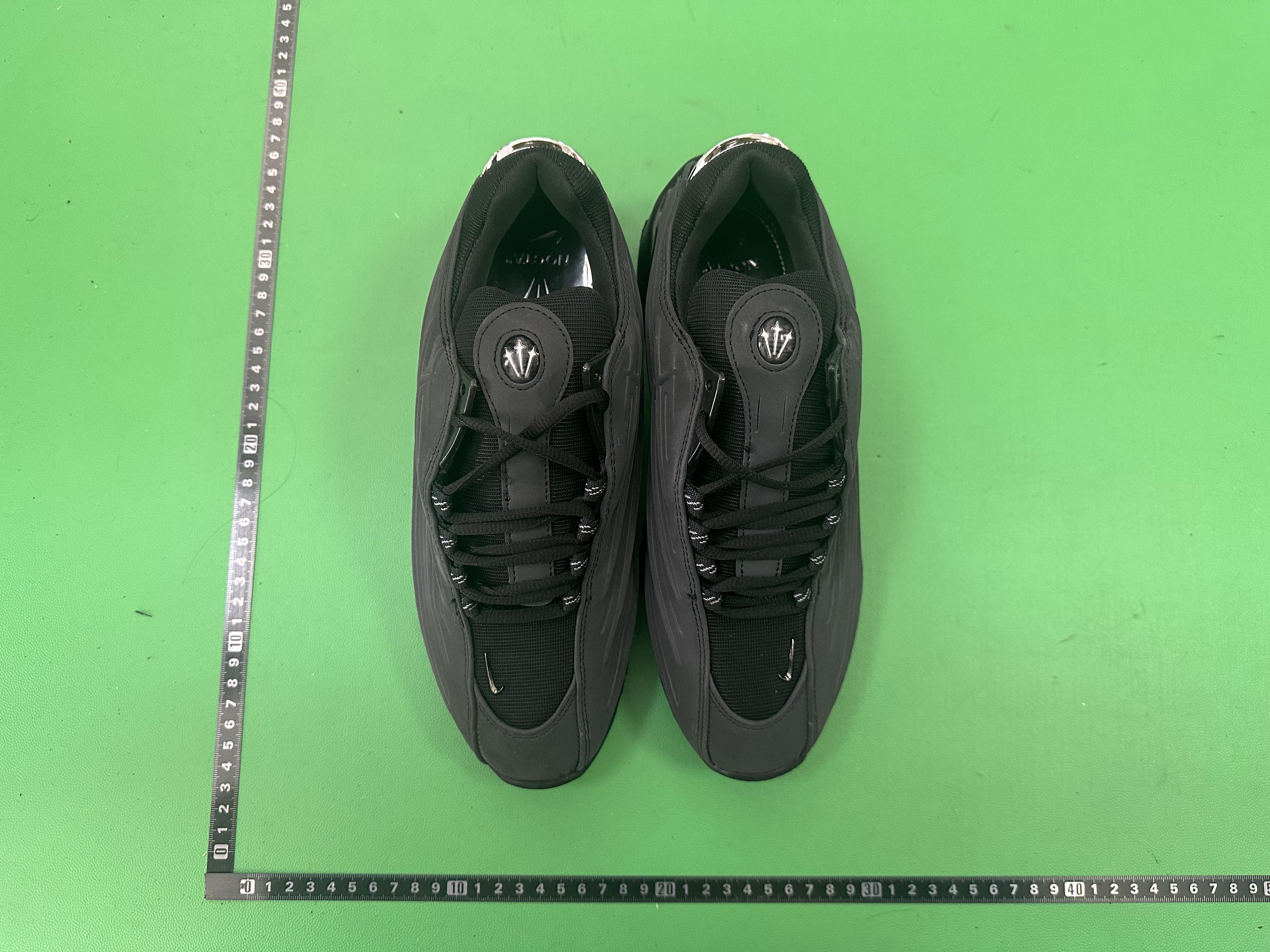 Nike Air Max Sneakers in Various Colors -9