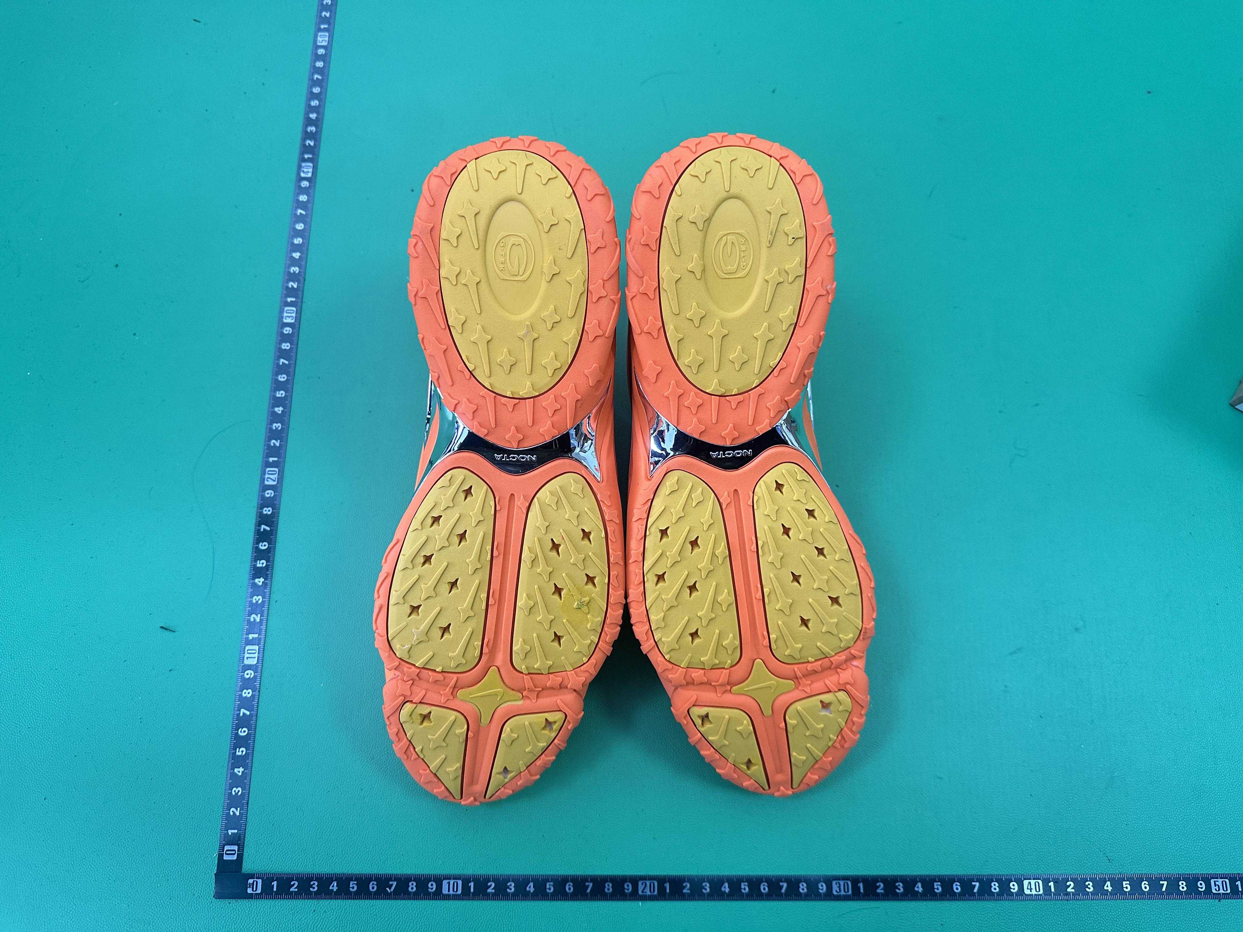 Nike Air Max Sneakers in Various Colors -17