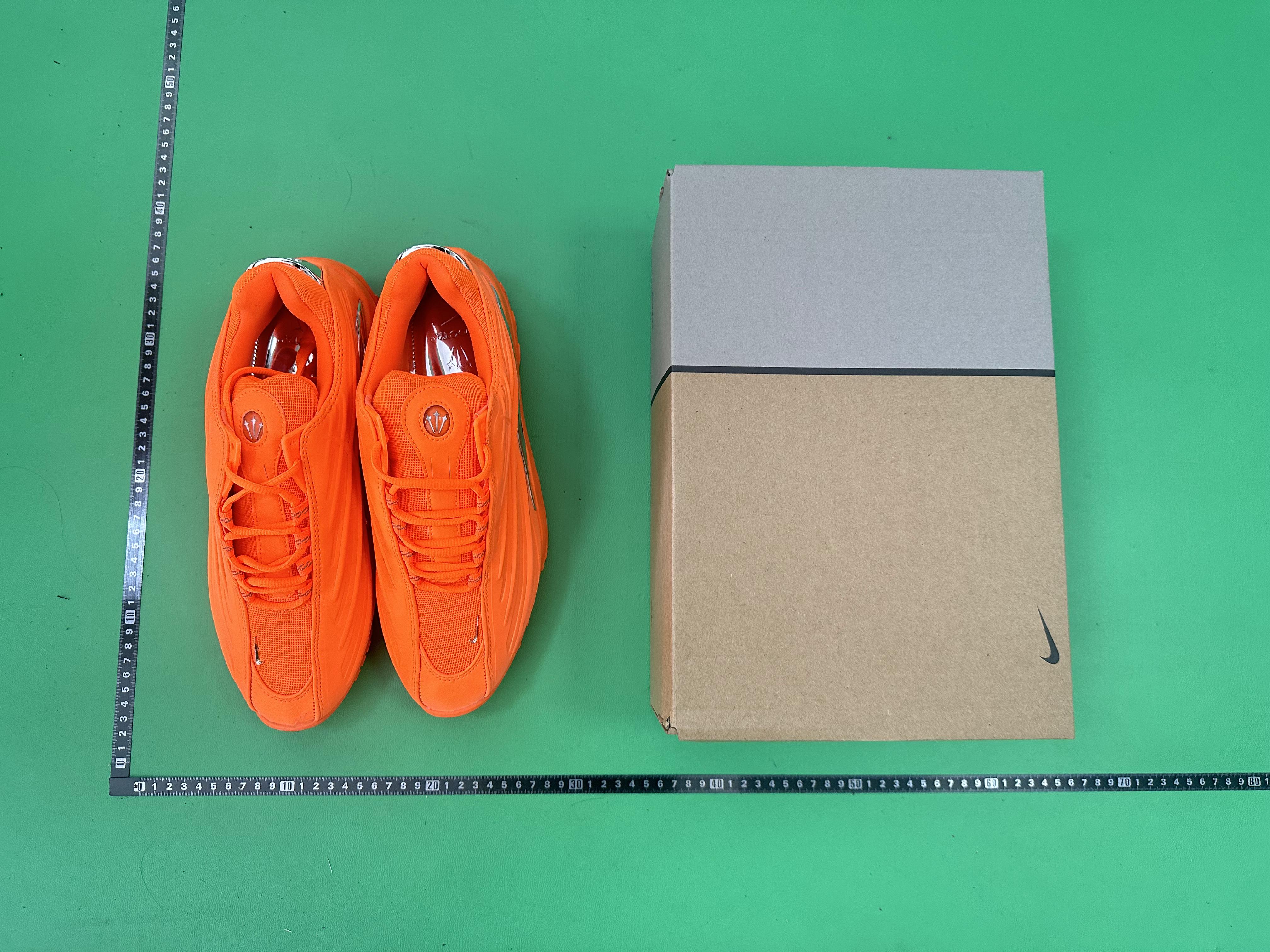 Nike Air Max Sneakers in Various Colors -21