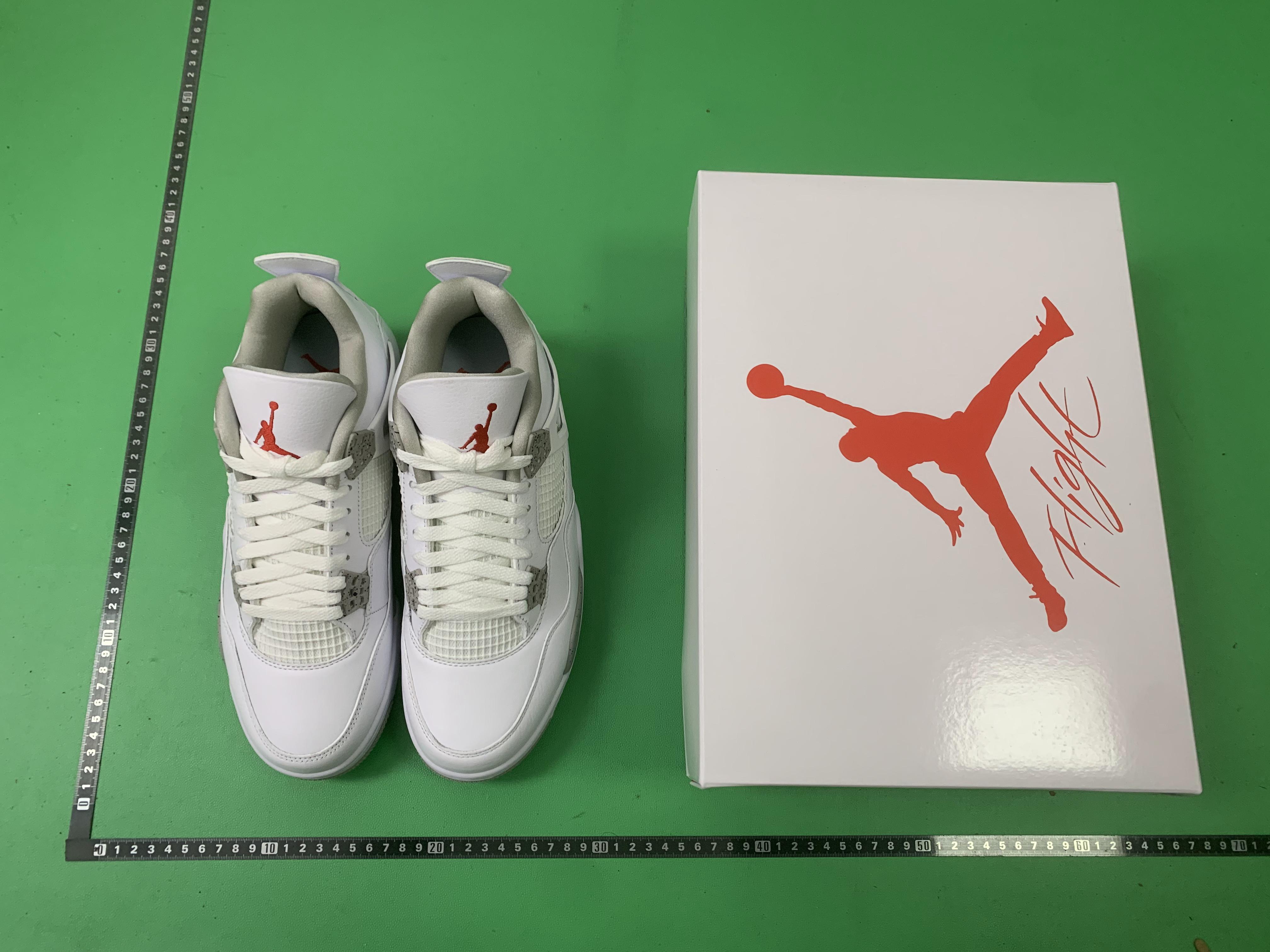 Jordan 4 Sneakers in Various Colors -34