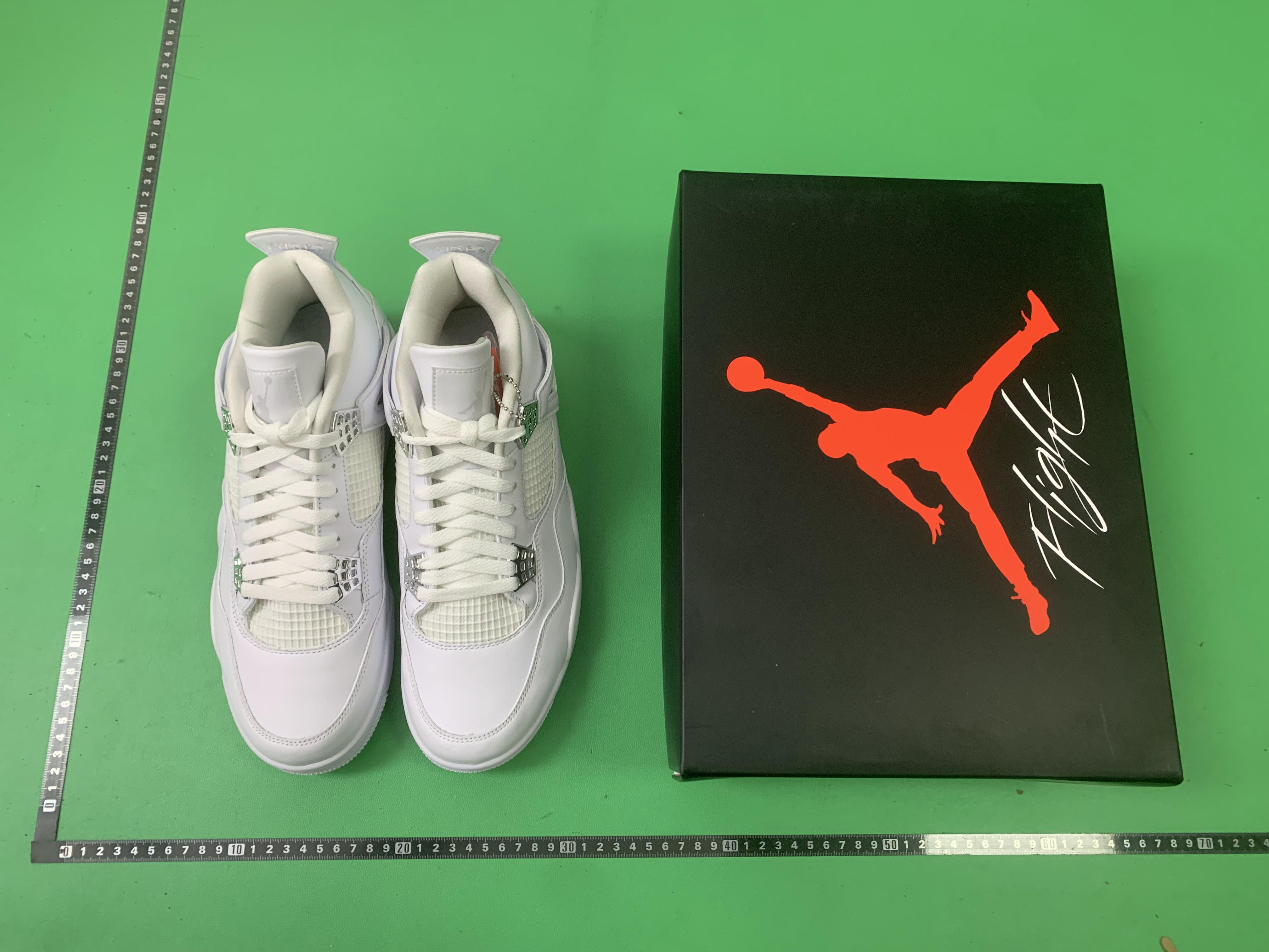 Jordan 4 Sneakers in Various Colors -41