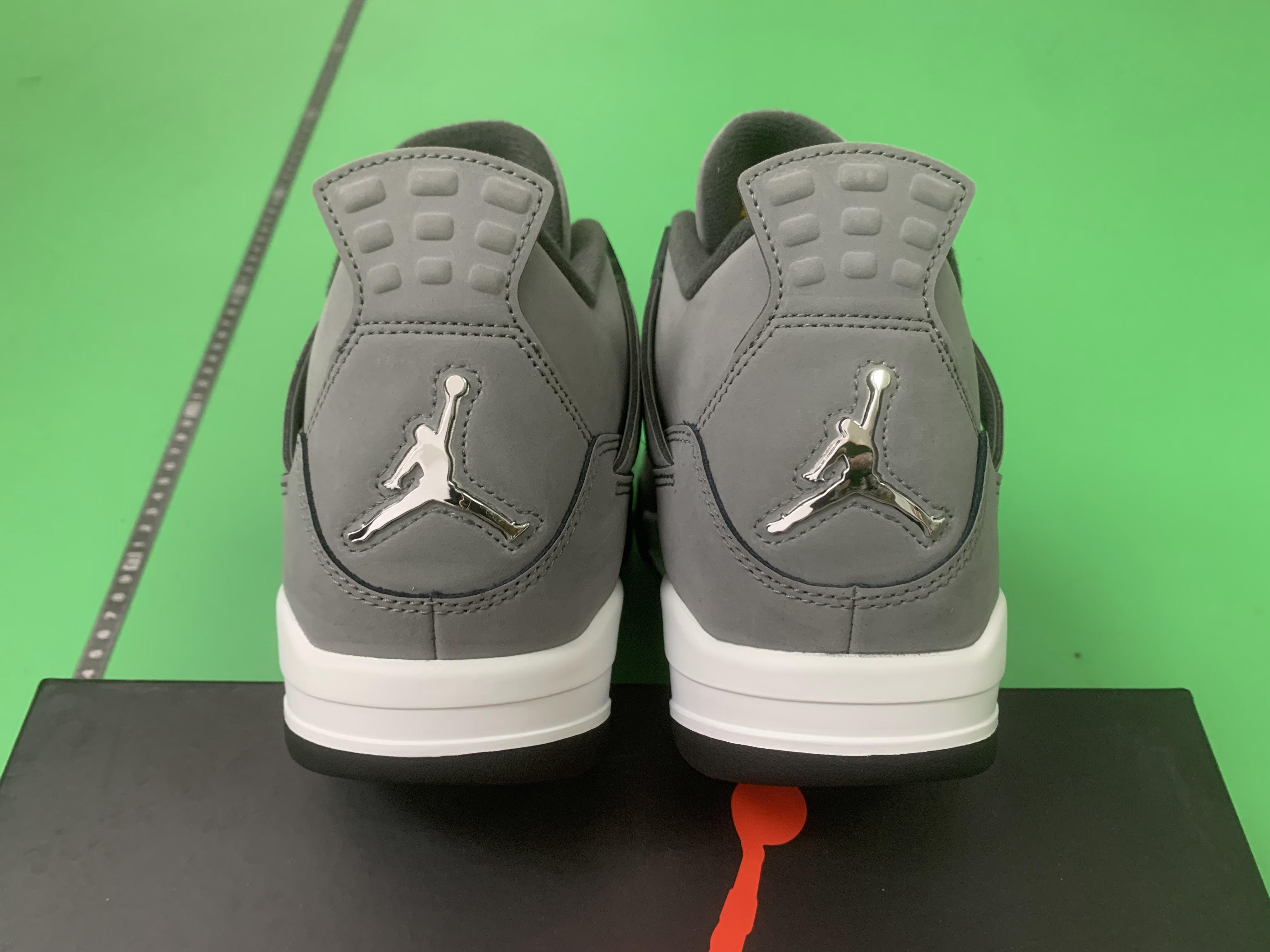 Jordan 4 Sneakers in Various Colors -46