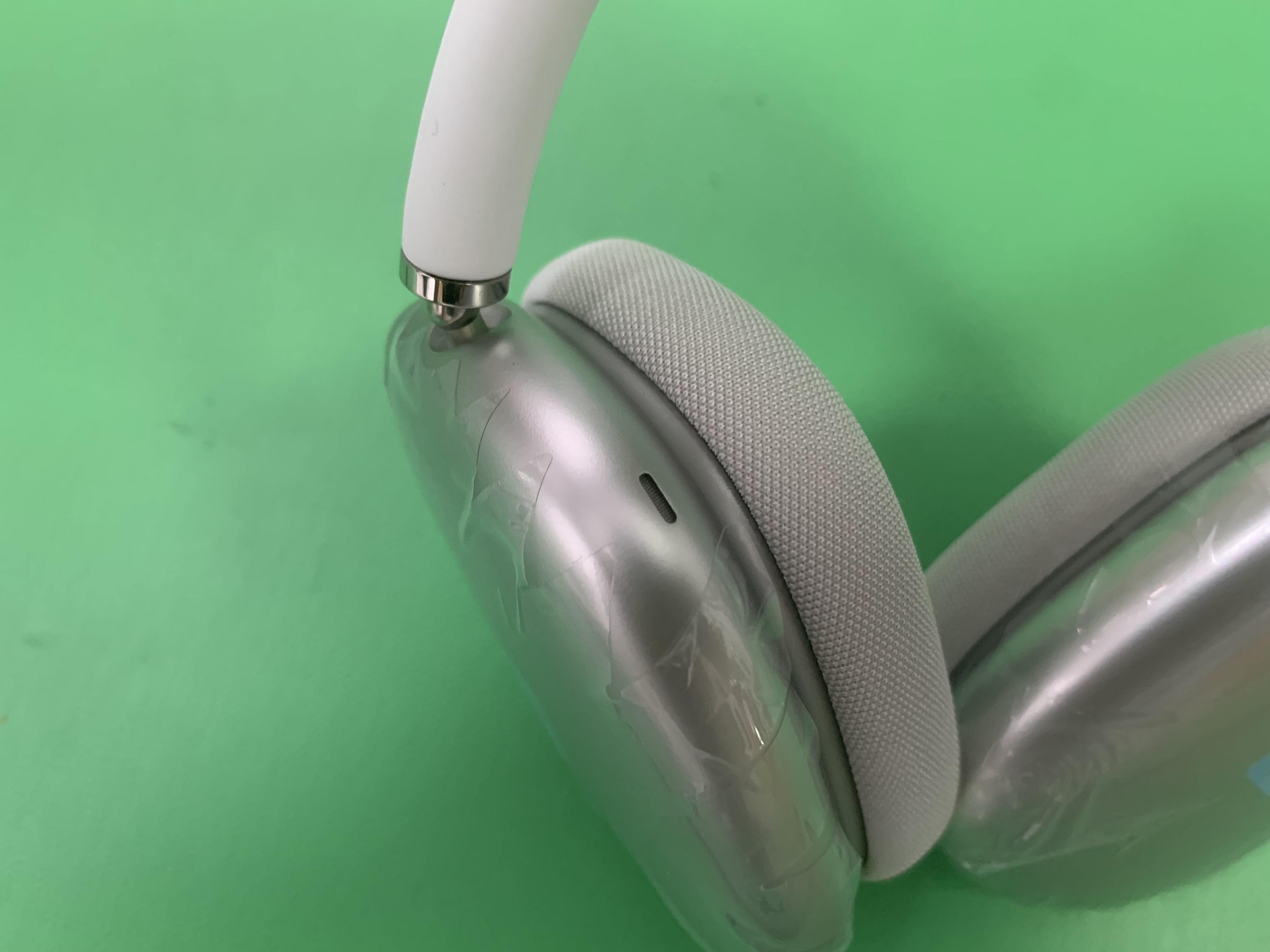 Apple AirPods Max Headphones in Multiple Colors -3