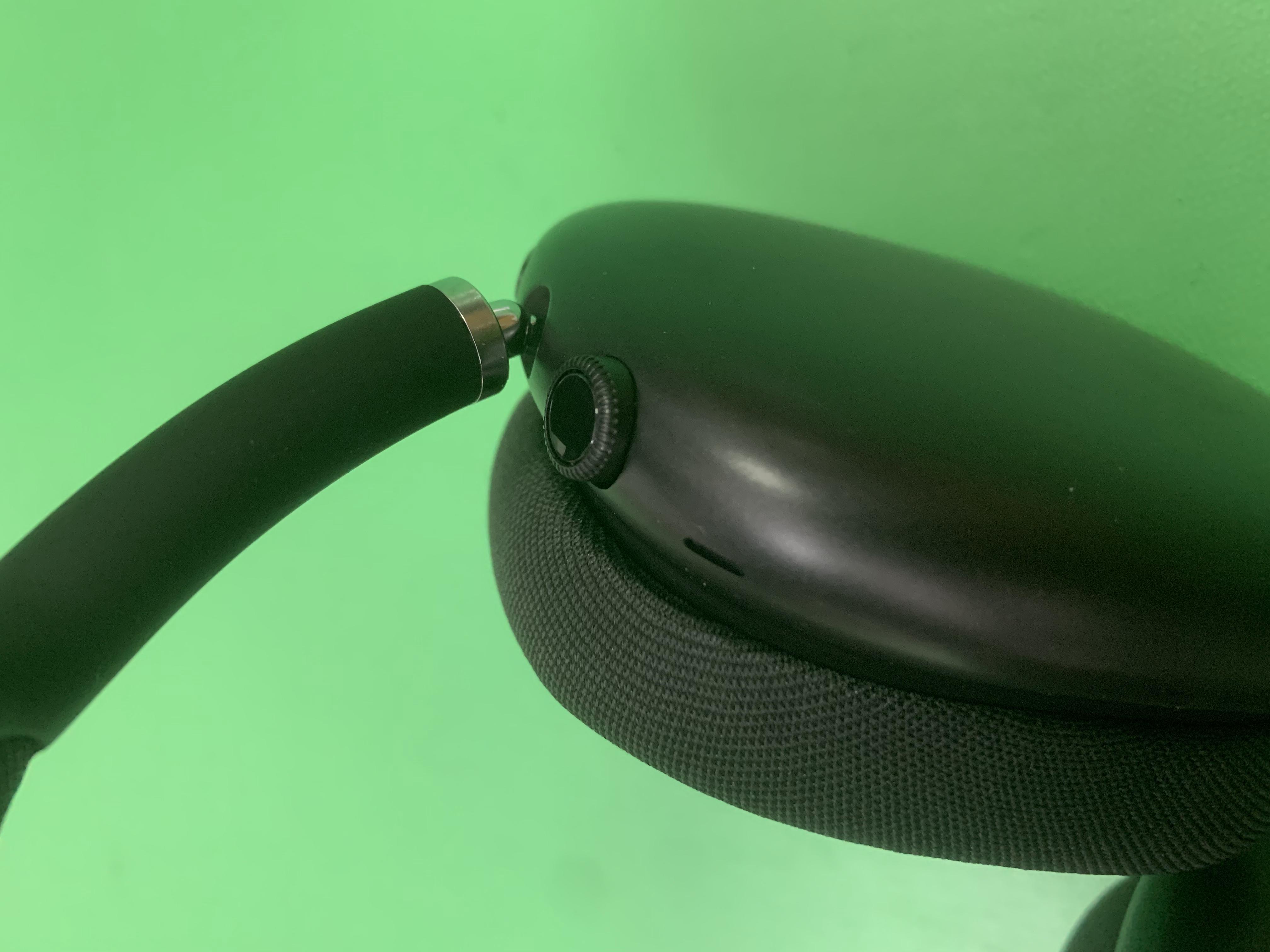 Apple AirPods Max Headphones in Multiple Colors -9