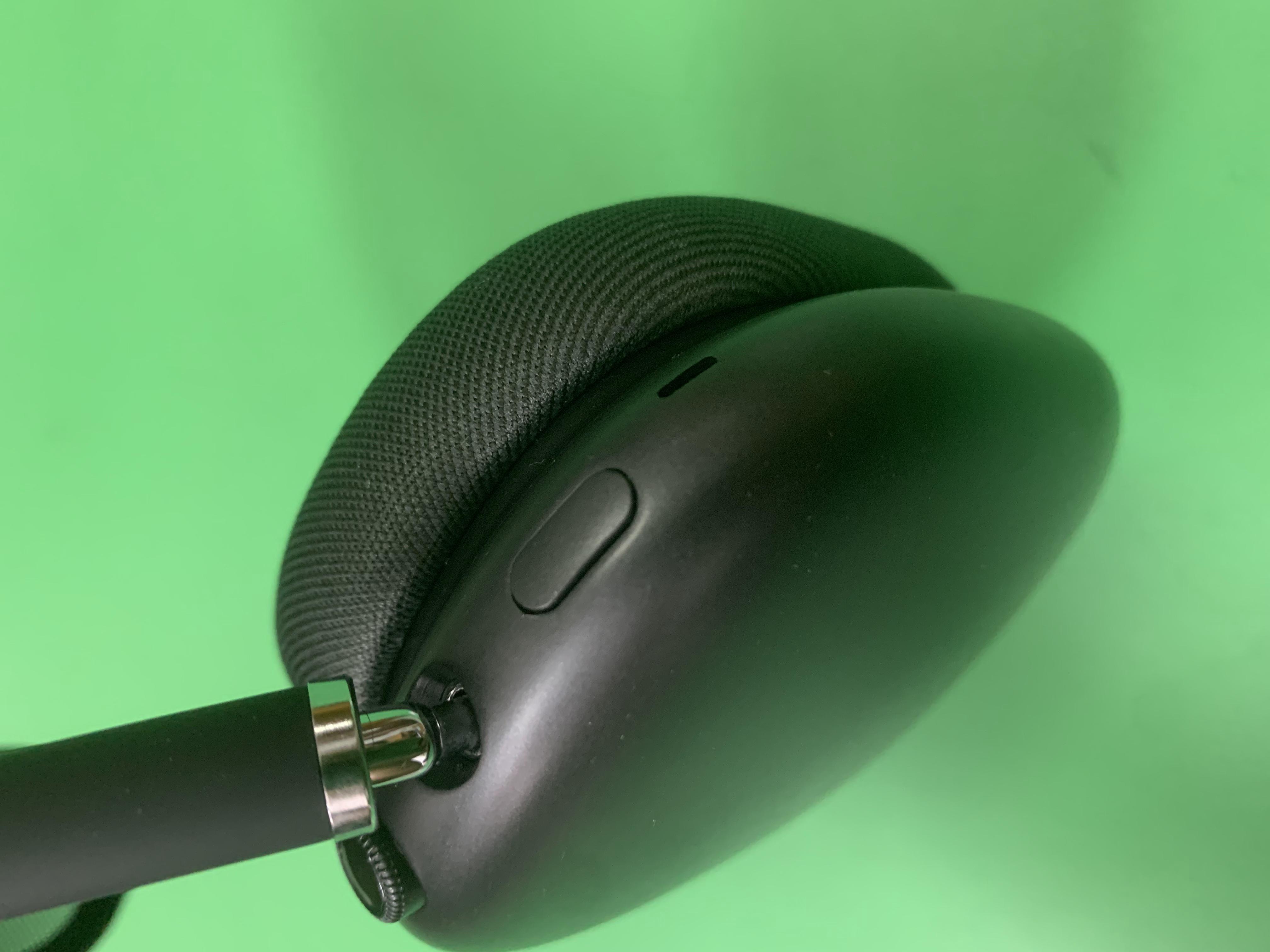 Apple AirPods Max Headphones in Multiple Colors -10