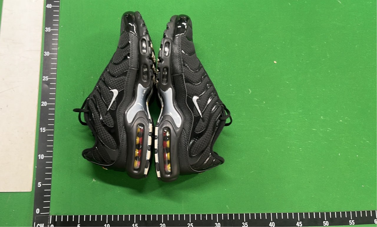 NIKE Air Max Plus Men's Running Shoes -4