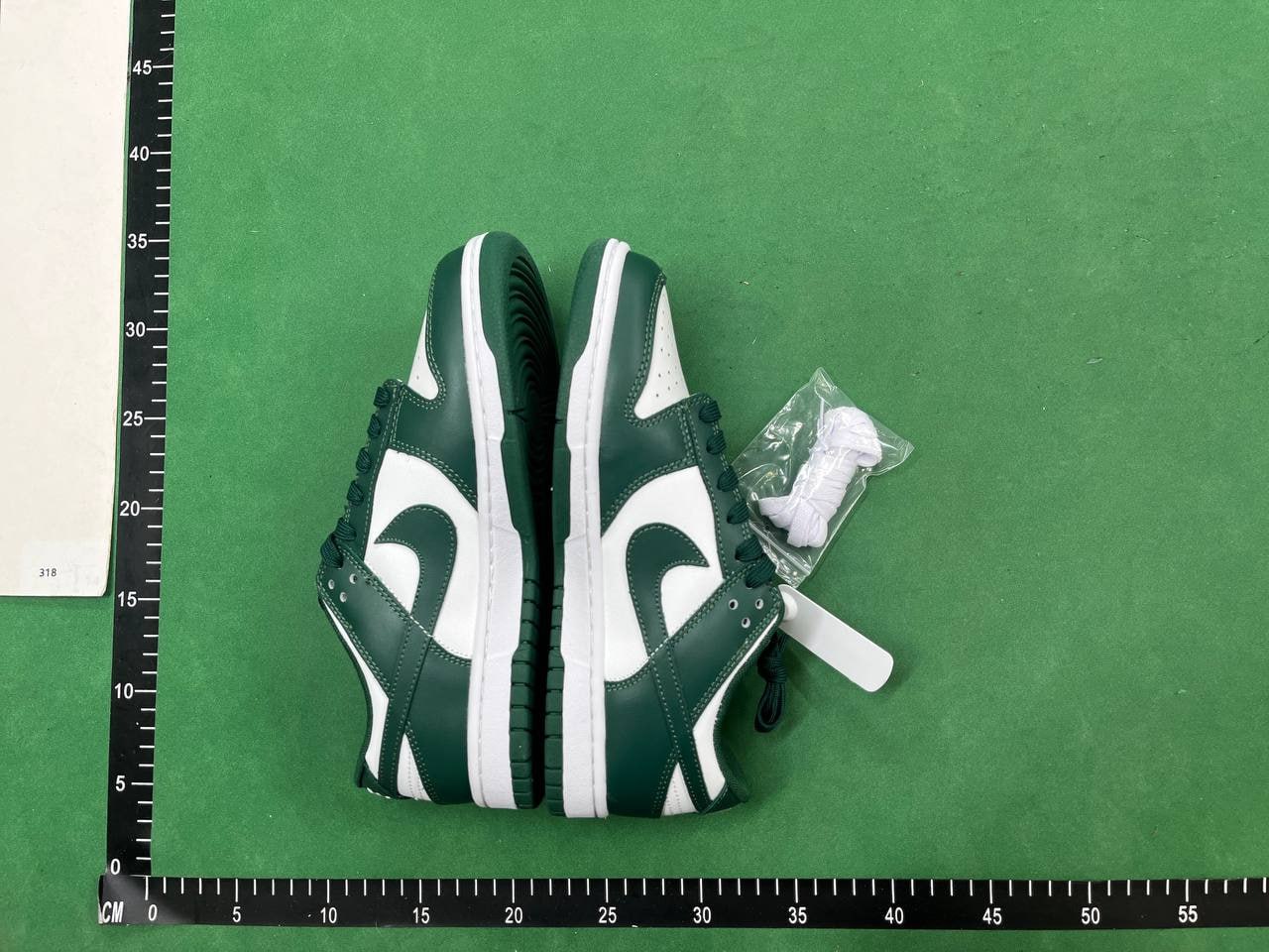 Nike Dunk Low Batch Edition Casual Sneakers -5