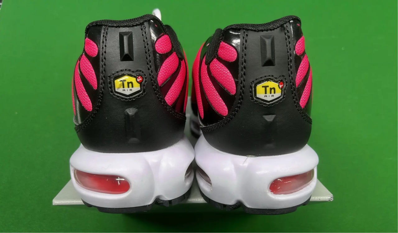 Nike Air Max Plus - Comfortable & Stylish Running Shoes -3
