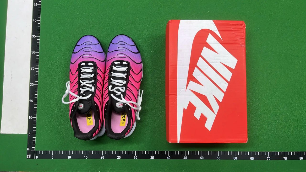 Nike Air Max Plus - Comfortable & Stylish Running Shoes -5
