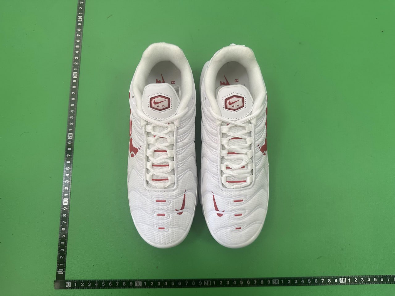 Nike Air Max Plus TN Batch - Retro Style Running Shoes -7