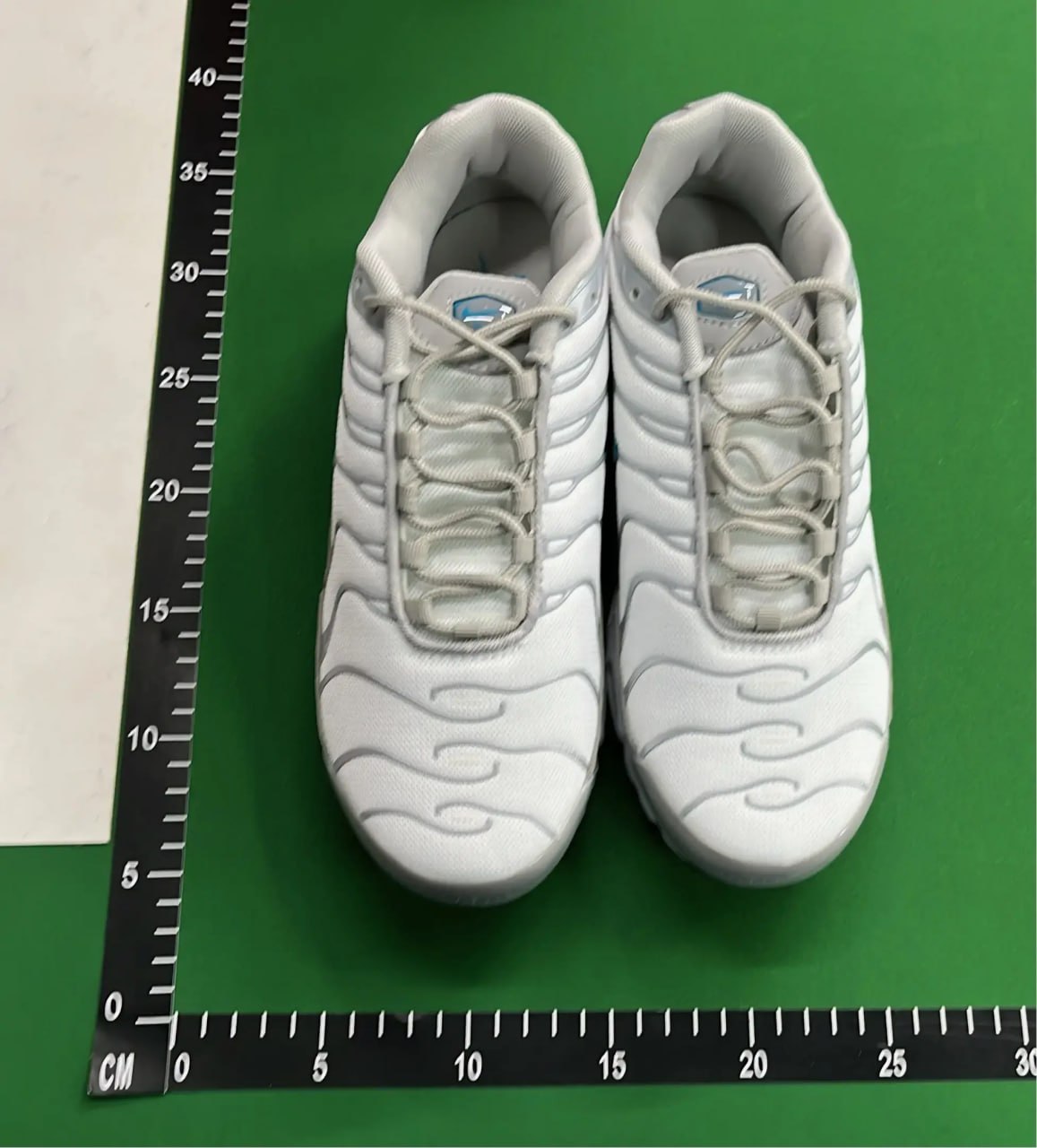 Nike Air Max Plus TN Batch - Retro Style Running Shoes -13