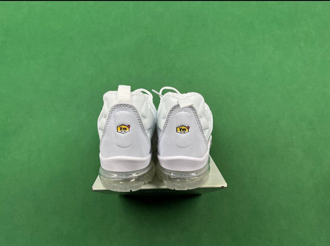 Nike Air VaporMax Plus - Lightweight & Responsive Running Shoes -5