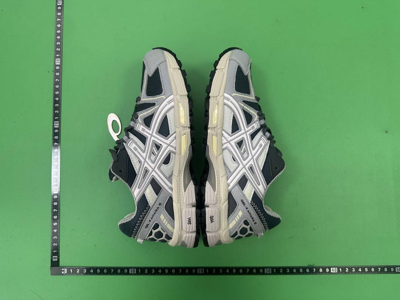 ASICS Gel-Kahana 8 Running Shoes -1