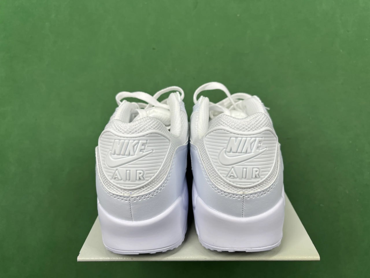 Nike Air Max 90 - Classic Comfort & Style -2